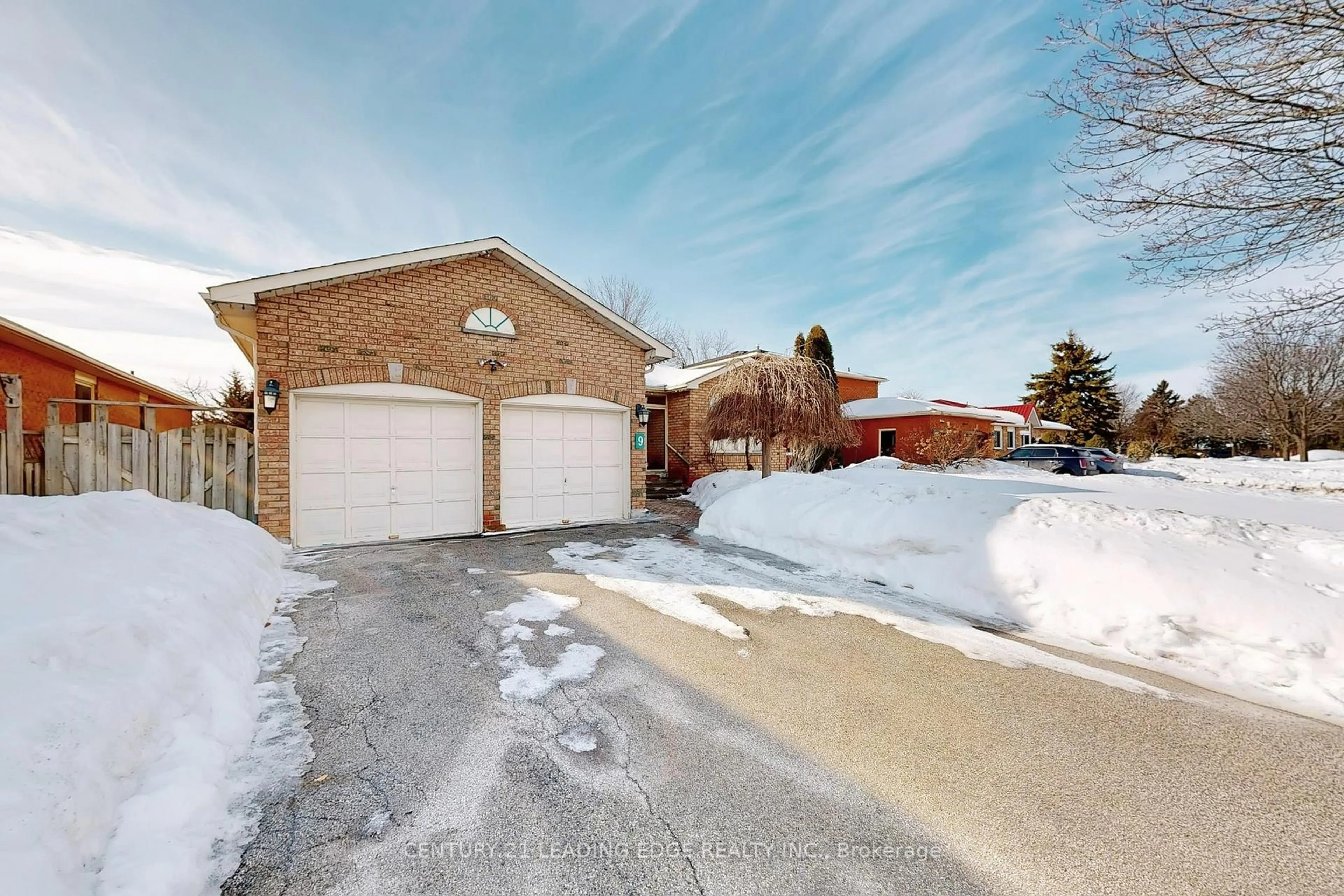 Home with brick exterior material, street for 9 COATES Cres, Richmond Hill Ontario L4E 2M3