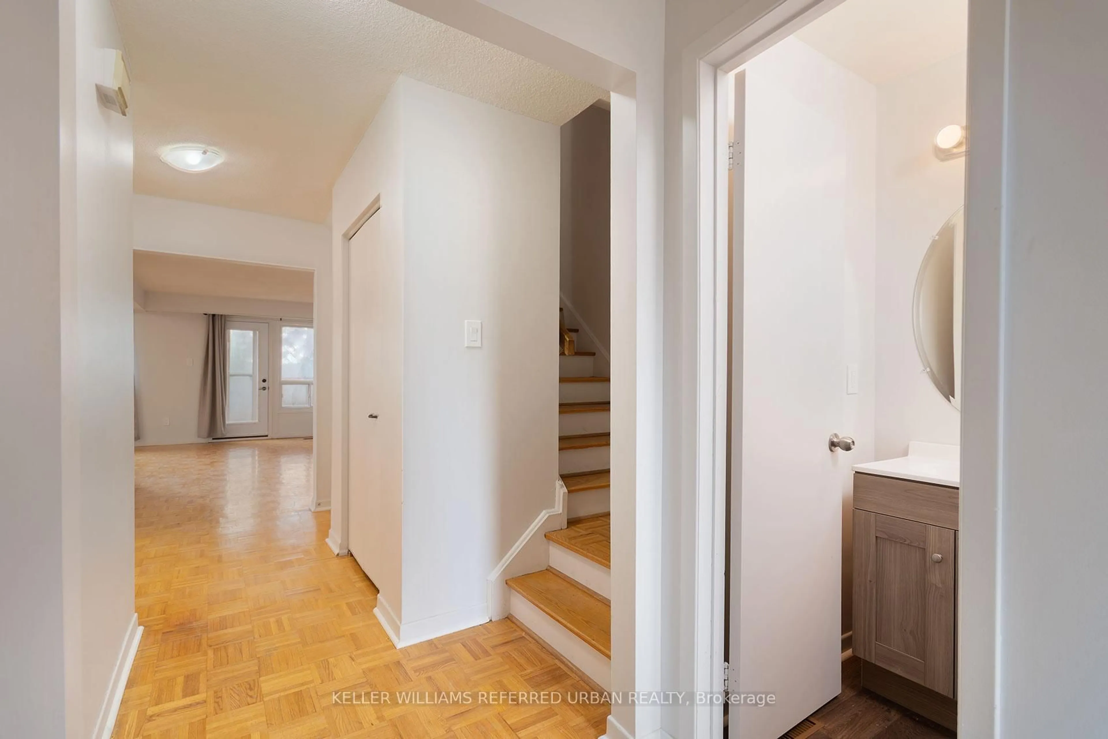 Unknown for 11 Plaisance Rd #37, Richmond Hill Ontario L4C 5H1