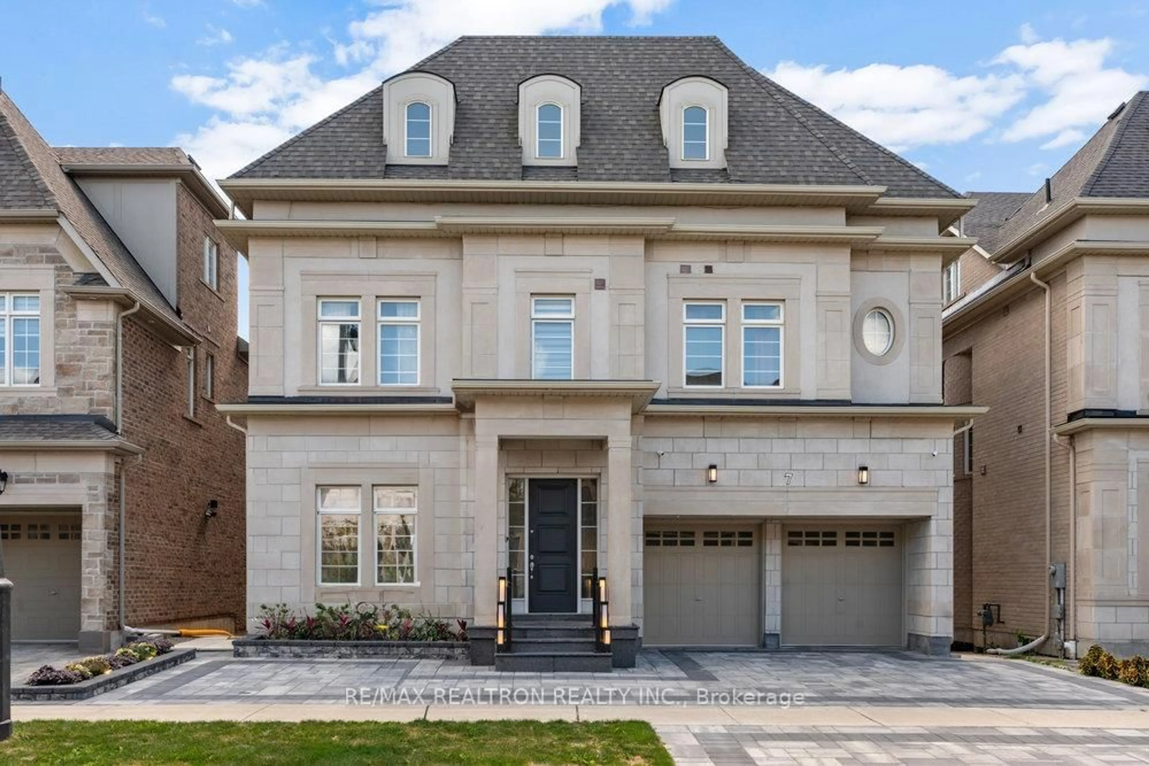 Home with brick exterior material, street for 7 Aspy Crt, Vaughan Ontario L6A 4X8