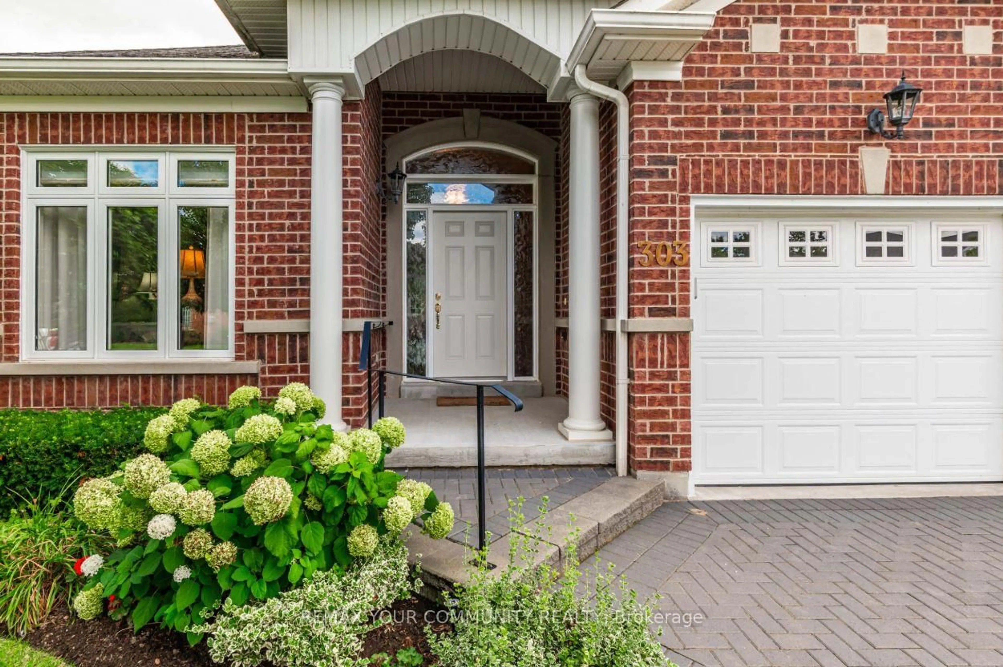 Home with brick exterior material, street for 303 BABE'S Way, Whitchurch-Stouffville Ontario L4A 0K5