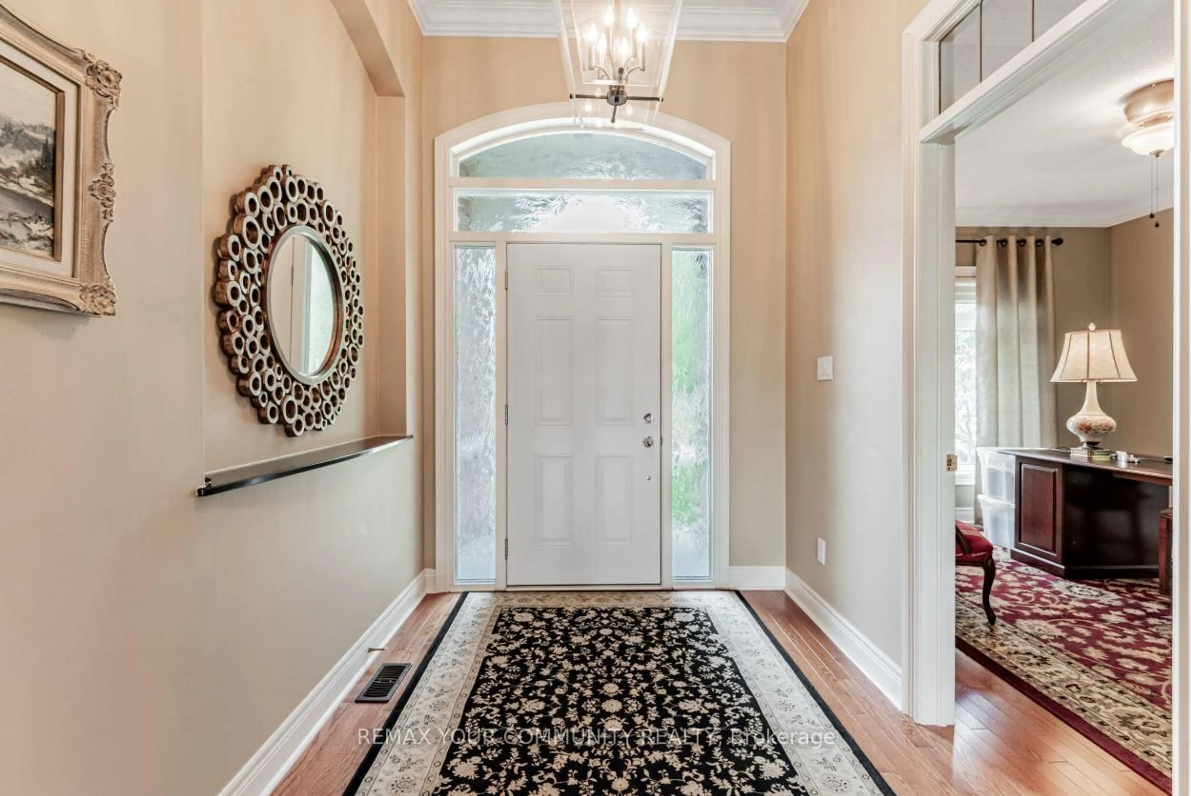 Indoor entryway for 303 BABE'S Way, Whitchurch-Stouffville Ontario L4A 0K5