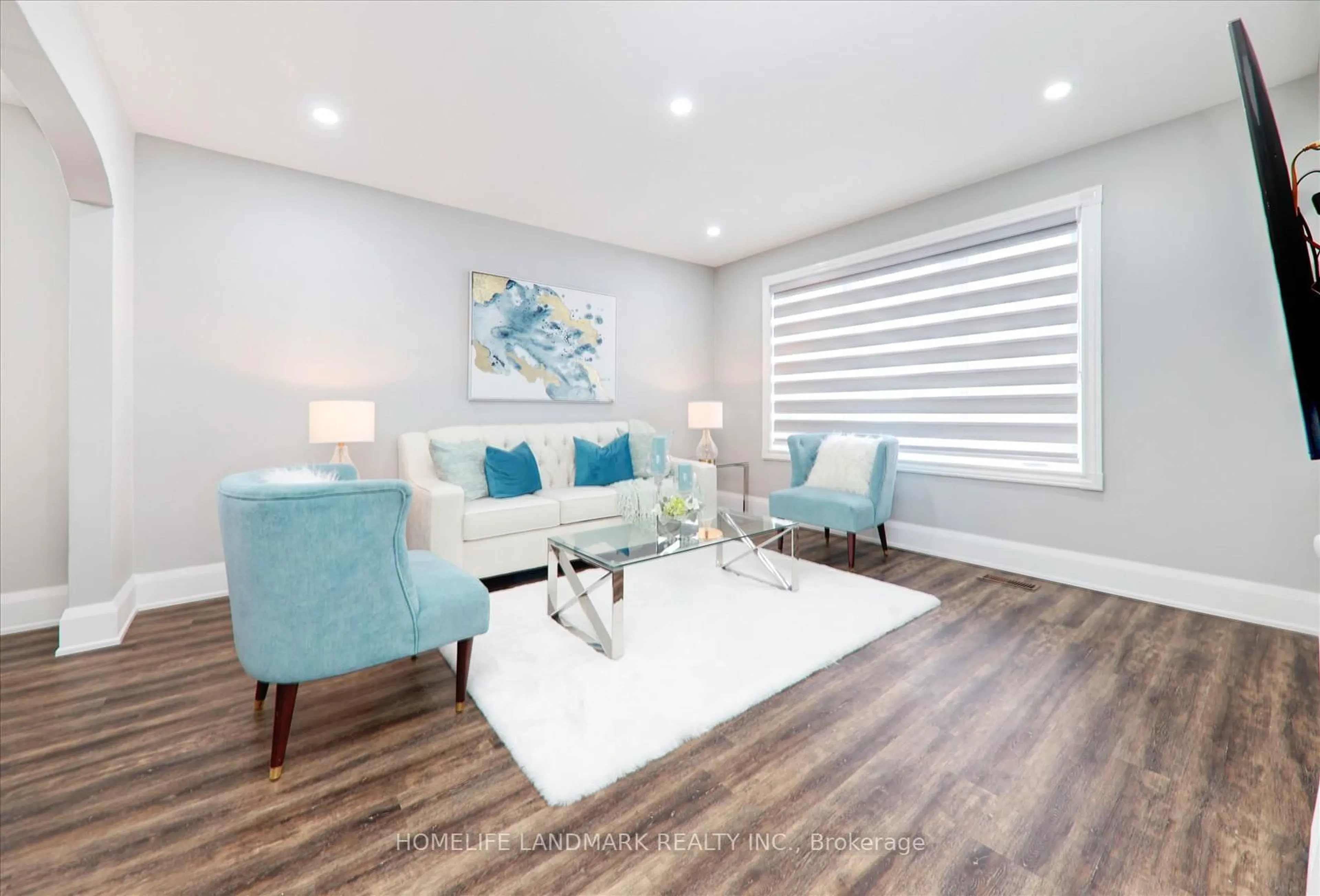 Living room with furniture, wood/laminate floor for 270 Rupert Ave, Whitchurch-Stouffville Ontario L4A 1C5