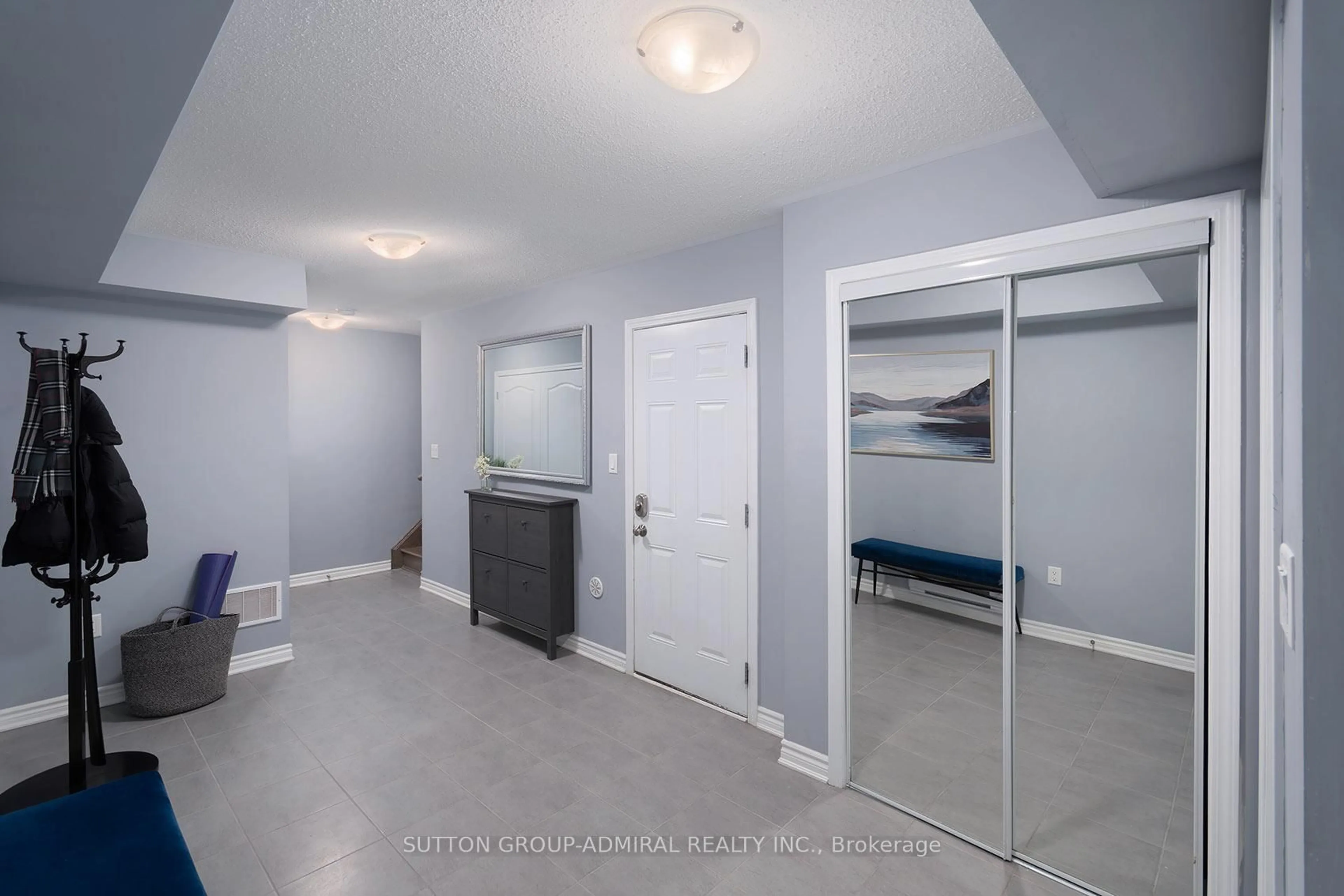 Unknown for 70 Minlow Way, Aurora Ontario L4G 0Y1