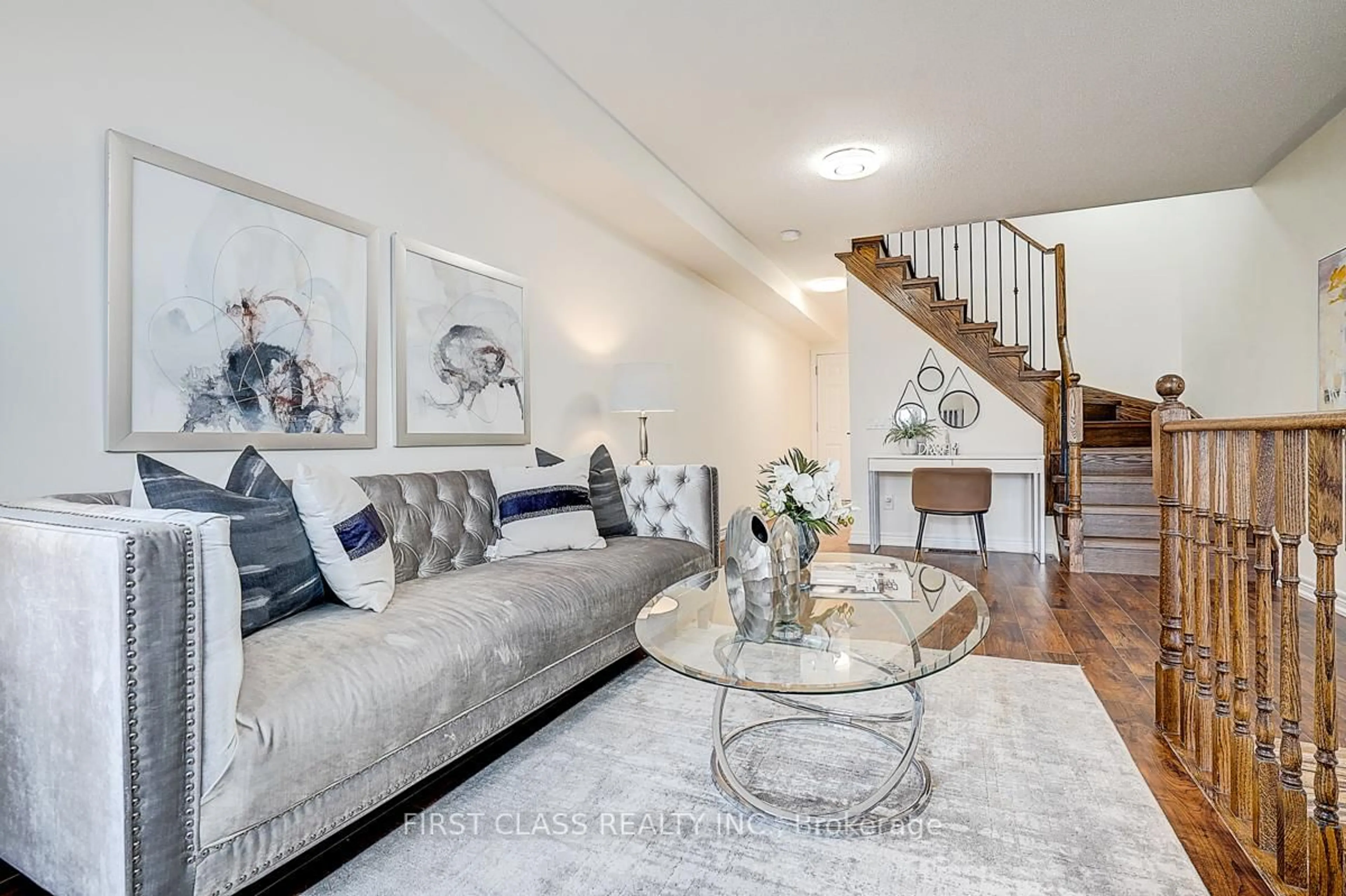 Living room with furniture, unknown for 5303 Major Mackenzie Dr, Markham Ontario L6C 0N3