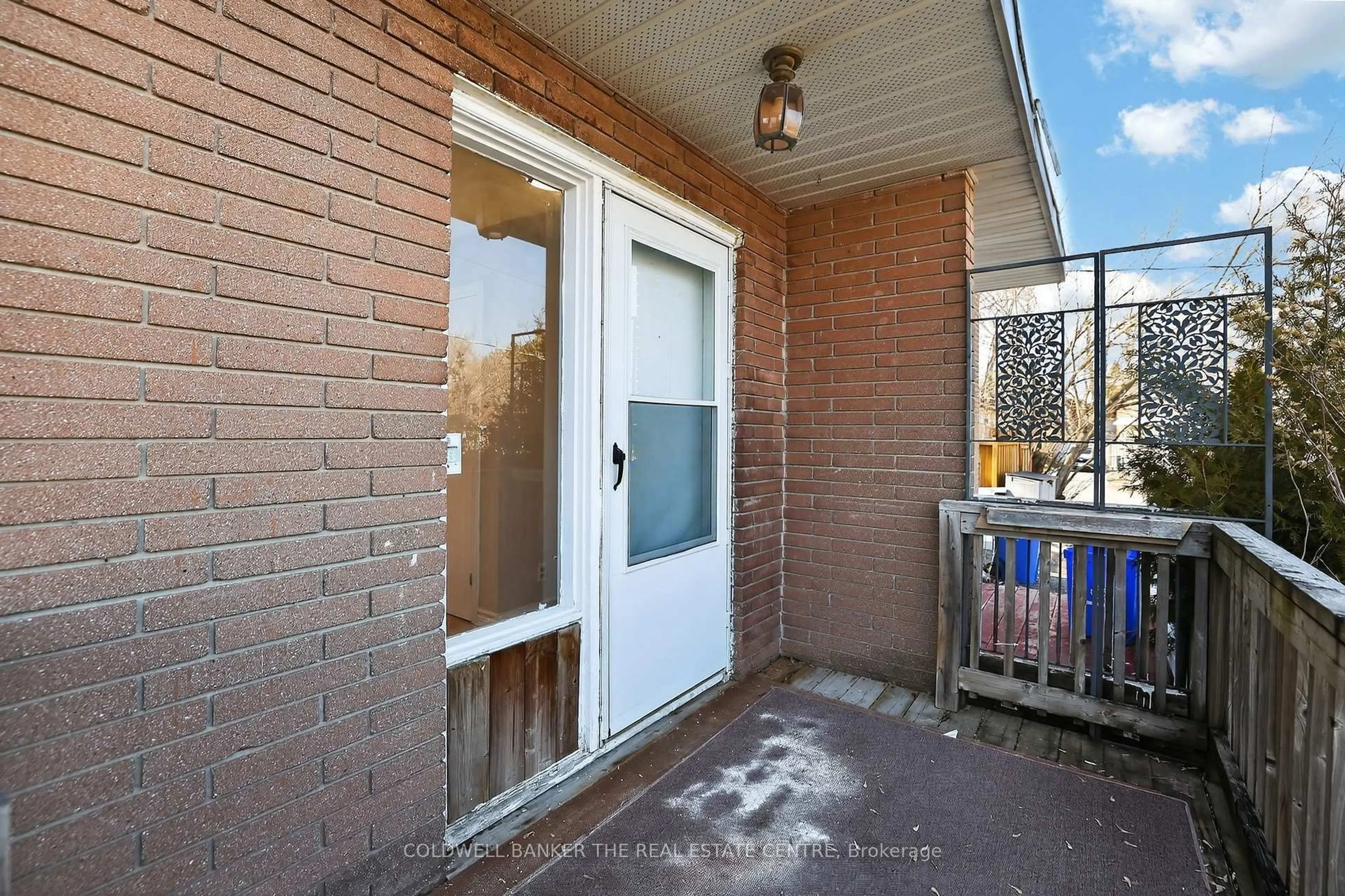 Unknown for 226 Septonne Ave, Newmarket Ontario L3Y 2W6