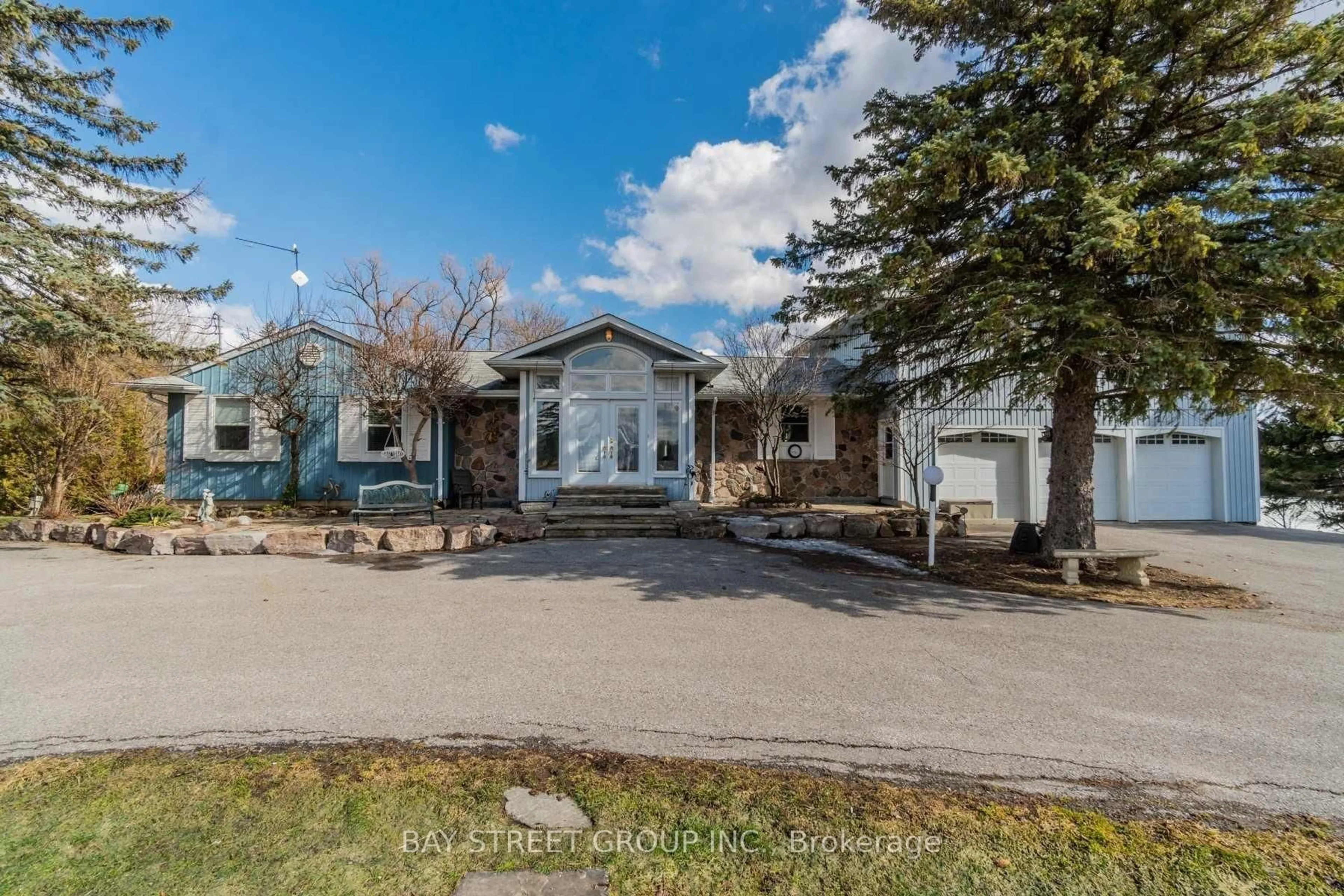 A pic from outside/outdoor area/front of a property/back of a property/a pic from drone, street for 13123 Mccowan Rd, Whitchurch-Stouffville Ontario L4A 3Y5