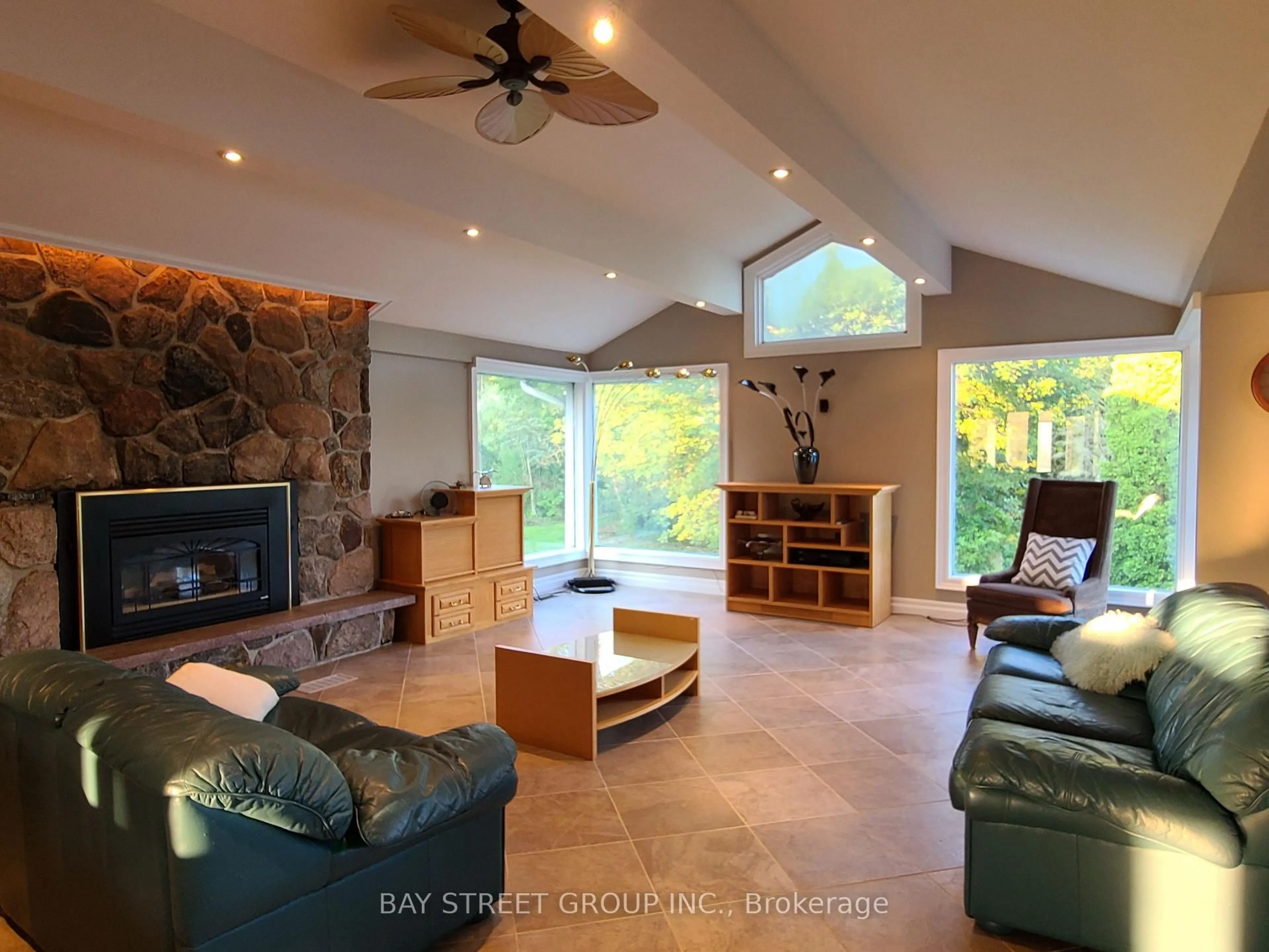 Living room with furniture, ceramic/tile floor for 13123 Mccowan Rd, Whitchurch-Stouffville Ontario L4A 3Y5