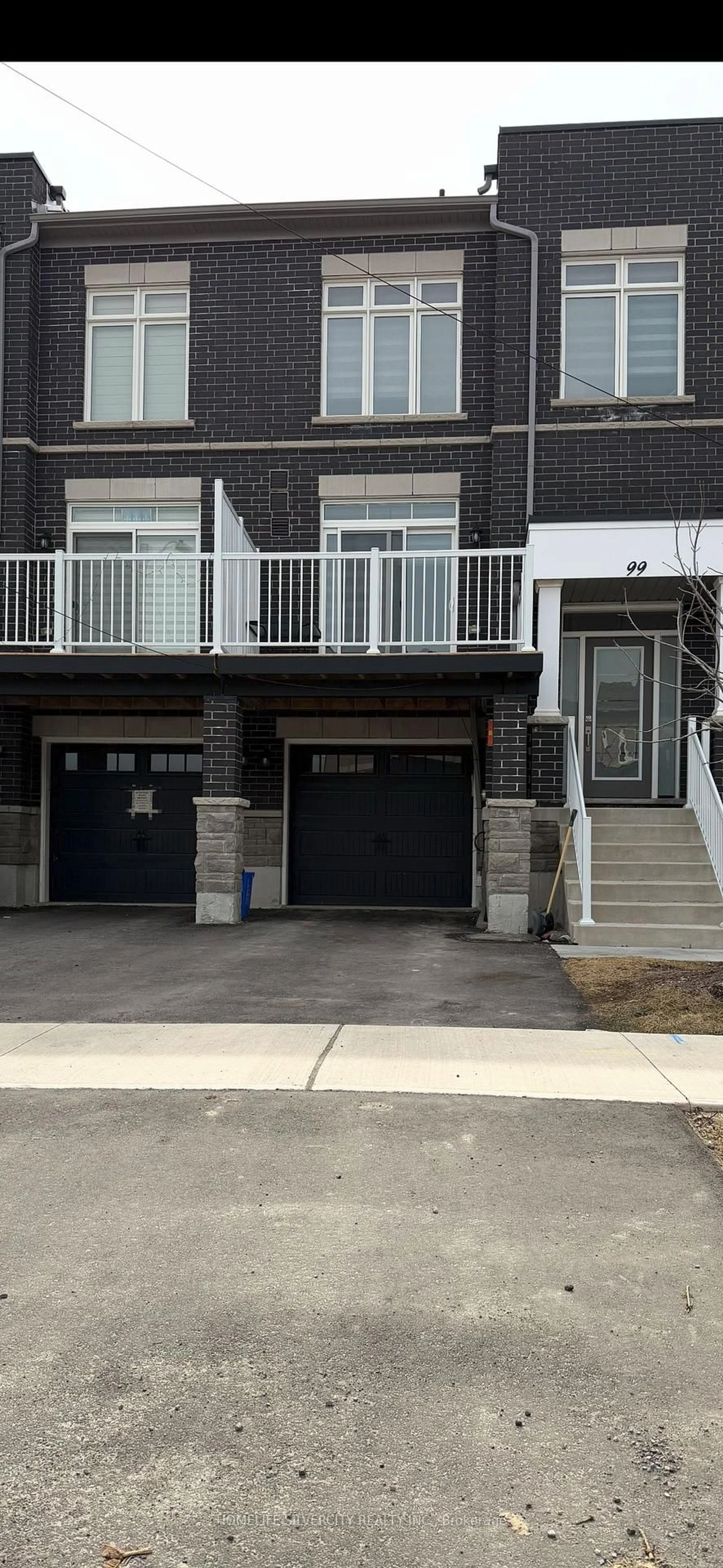Indoor garage for 99 Seguin St, Richmond Hill Ontario L4E 1H8