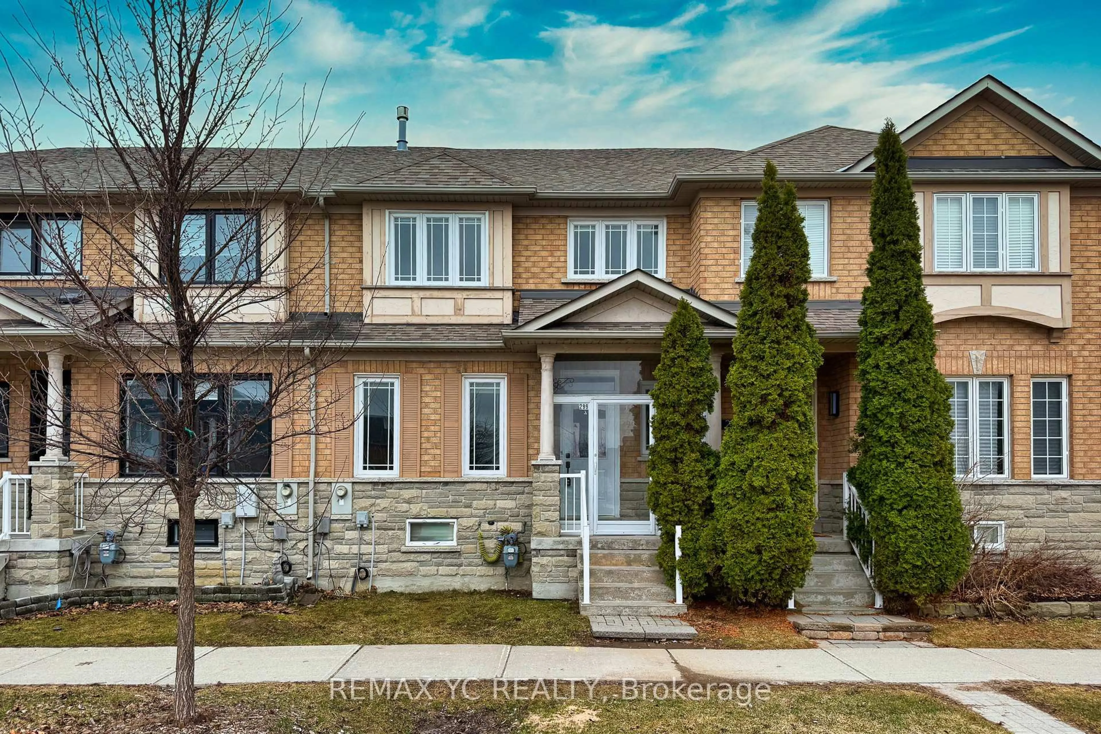 Home with brick exterior material, street for 299 Bantry Ave, Richmond Hill Ontario L4B 4M8