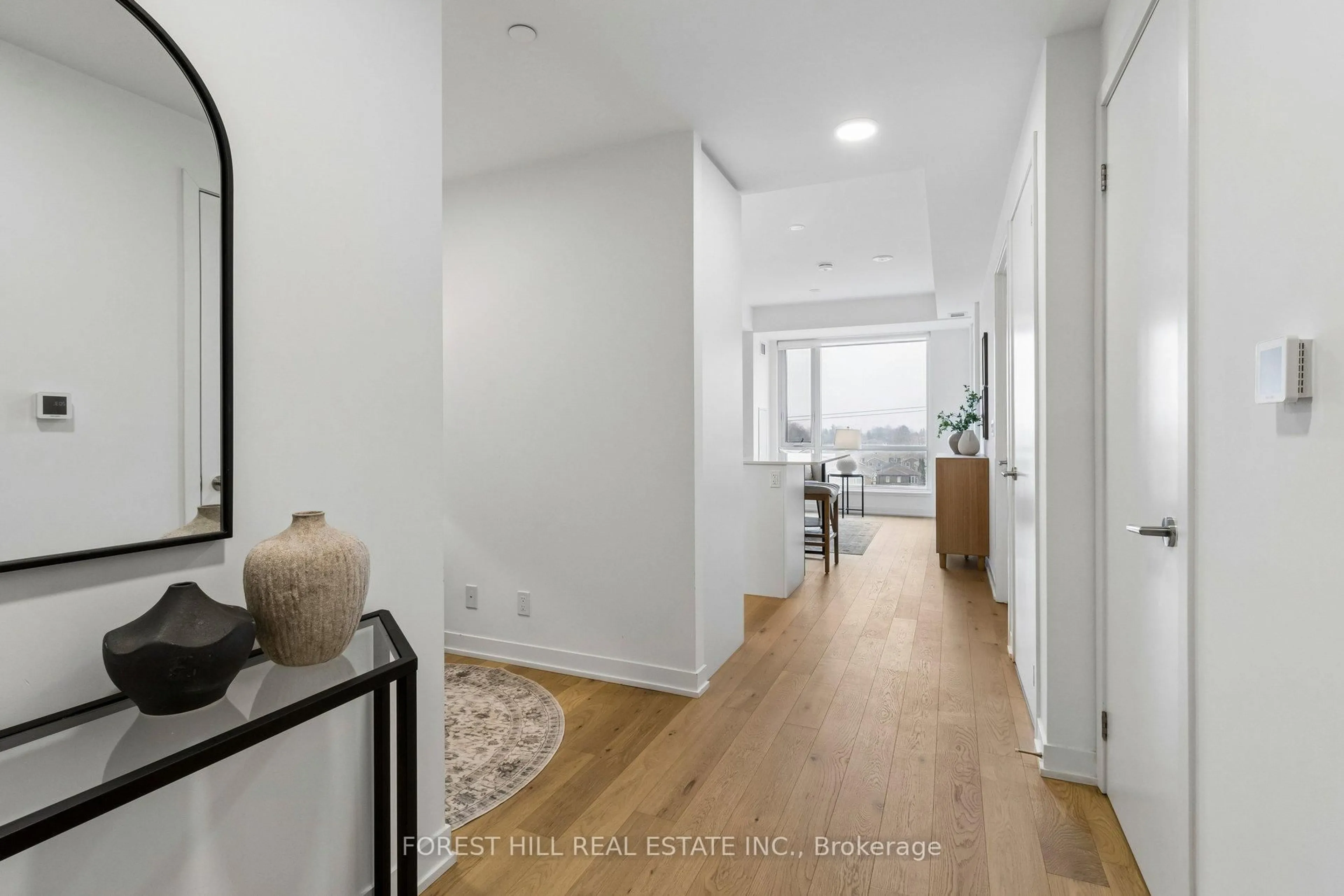 Indoor entryway for 7950 Bathurst St #508, Vaughan Ontario L4J 0L4