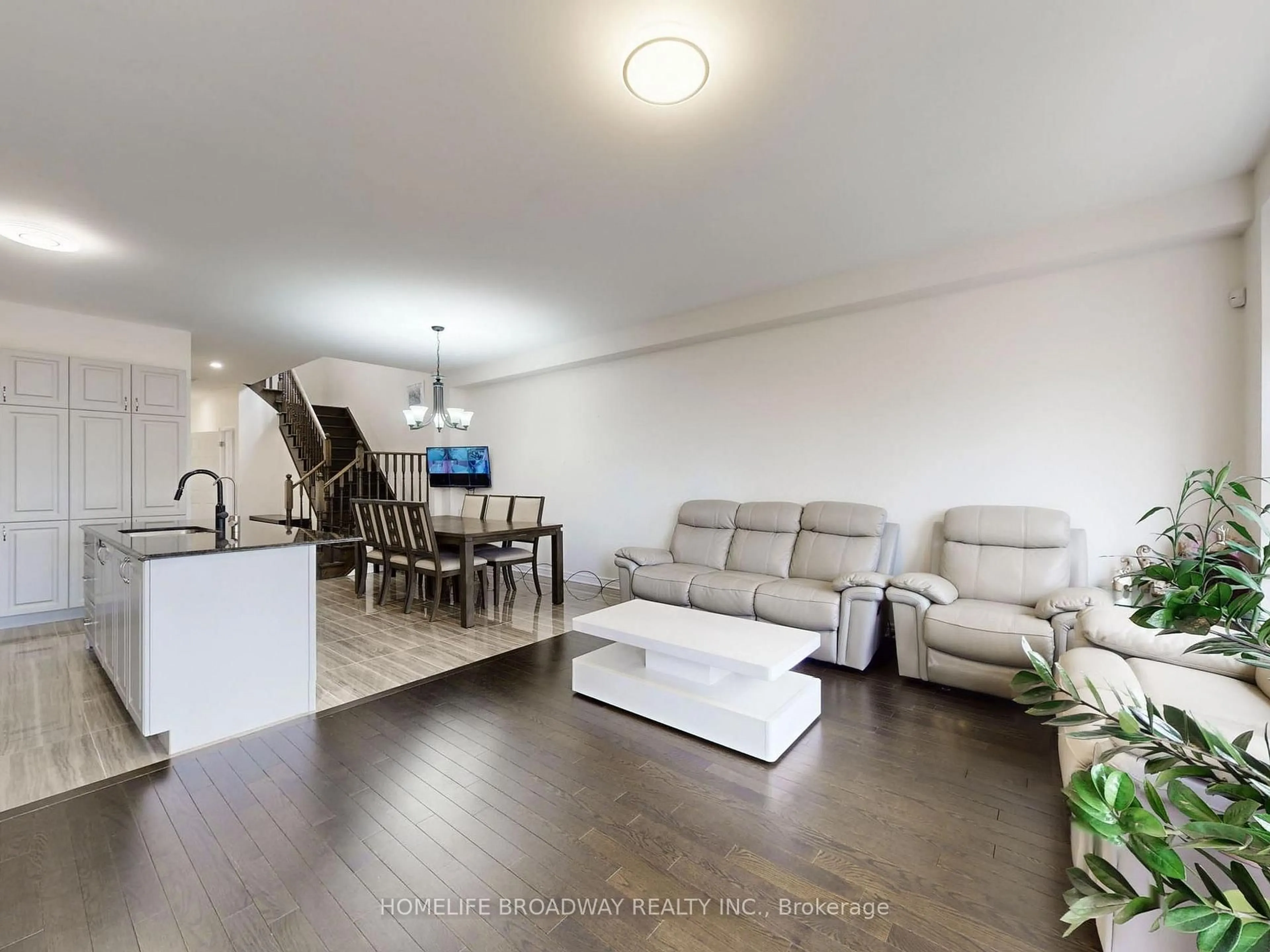 Living room with furniture, unknown for 43 Titan Tr, Markham Ontario L3S 0E2