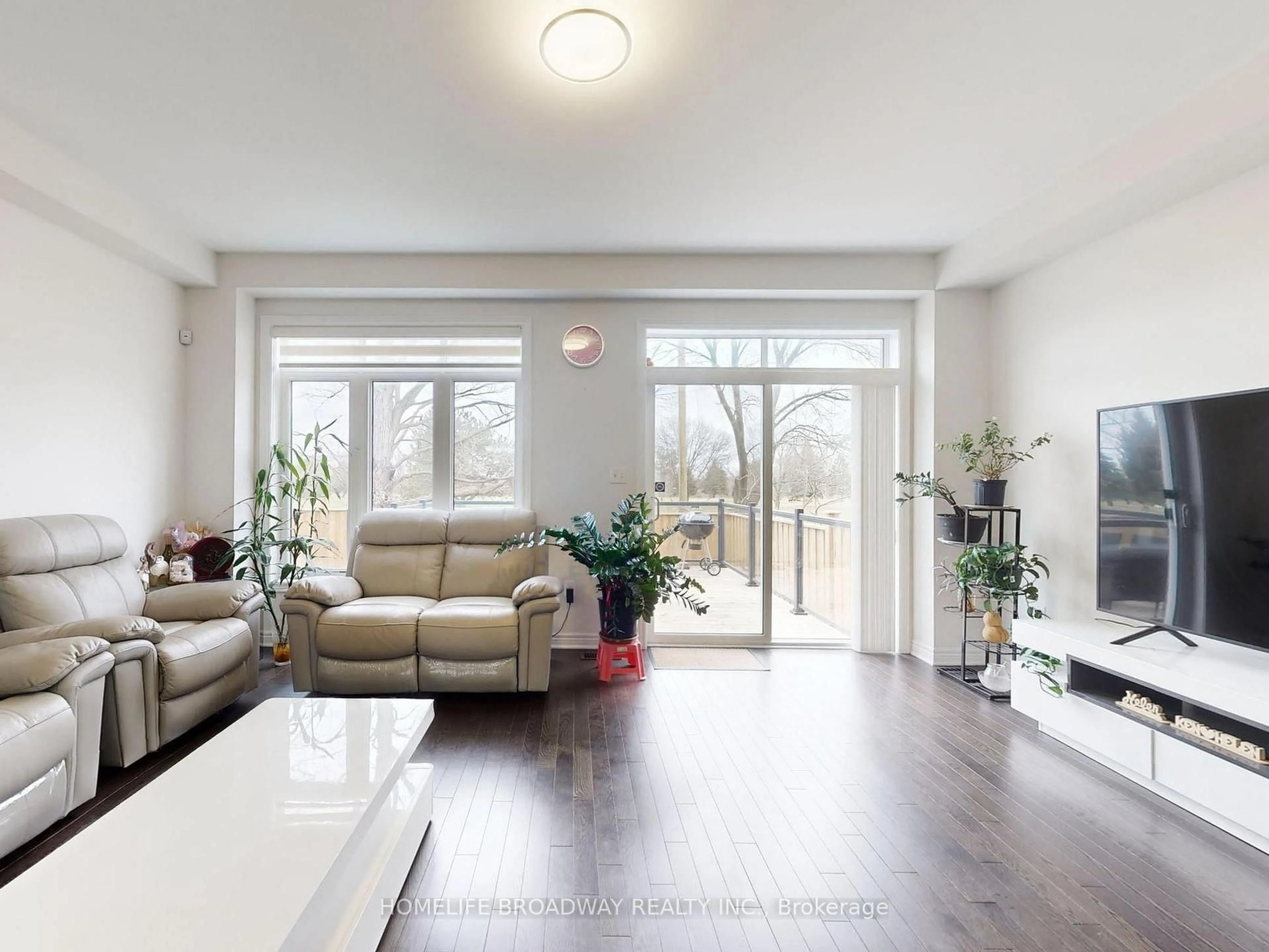 Living room with furniture, unknown for 43 Titan Tr, Markham Ontario L3S 0E2