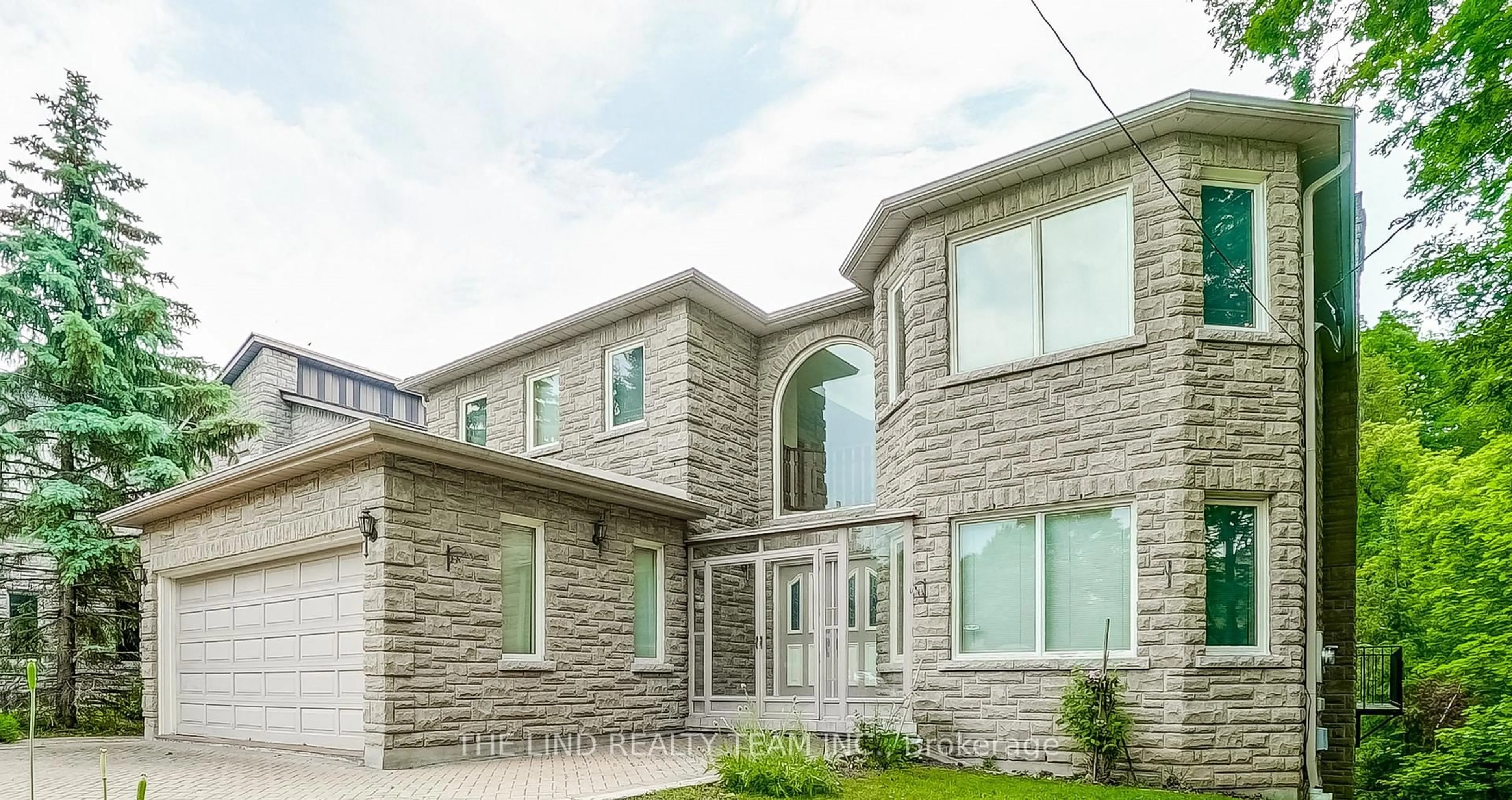 Home with brick exterior material, building for 99 Birch Ave, Richmond Hill Ontario L4C 6C5