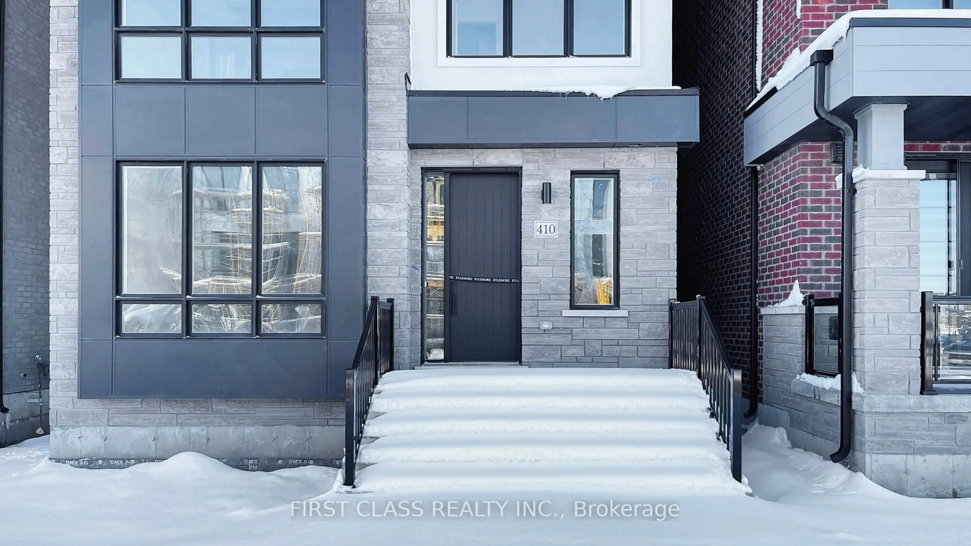 Home with brick exterior material, street for 410 York Downs Blvd, Markham Ontario L6C 3R4