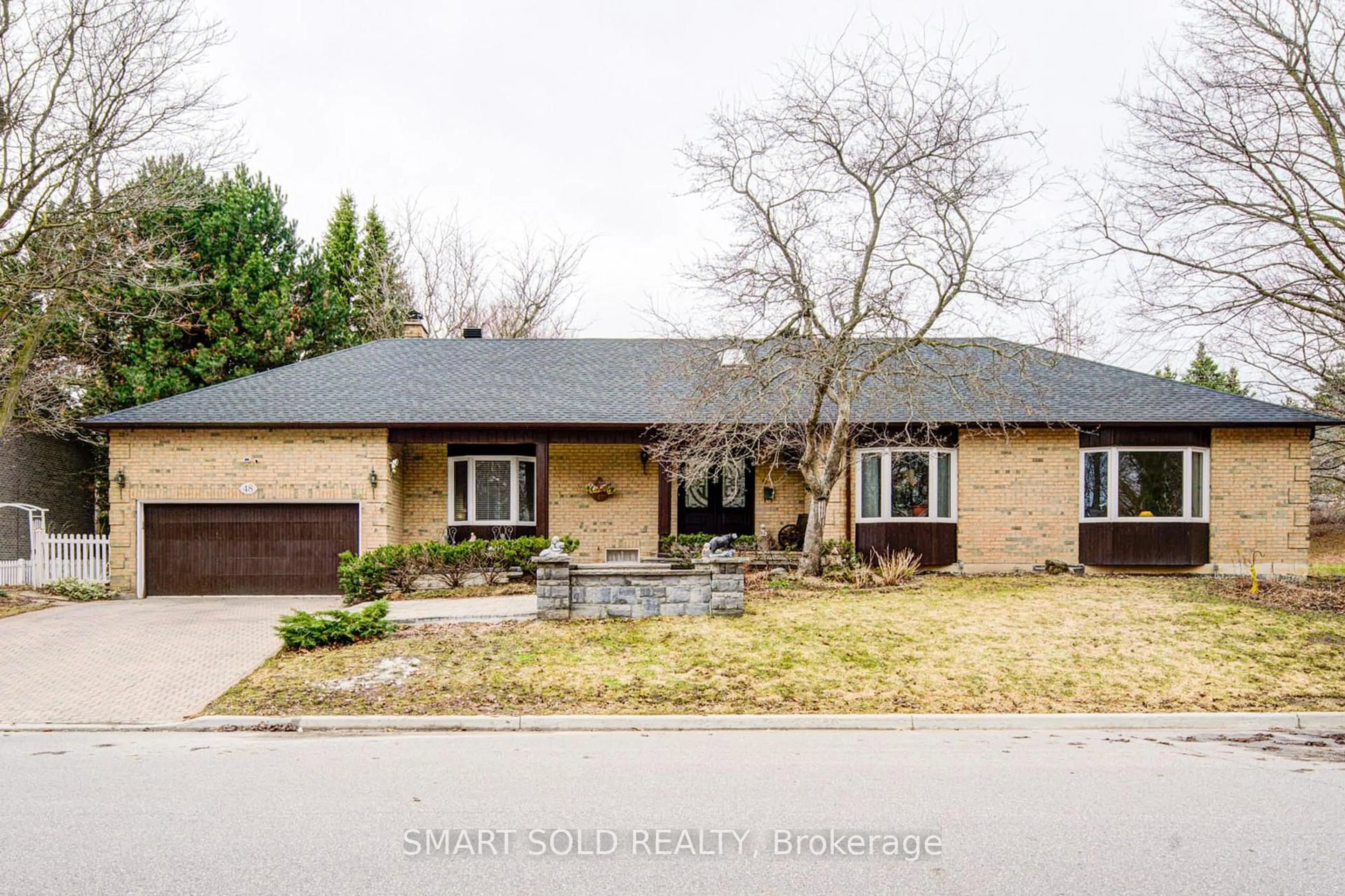 Home with brick exterior material, street for 48 Montgomery Crt, Markham Ontario L3R 0C2