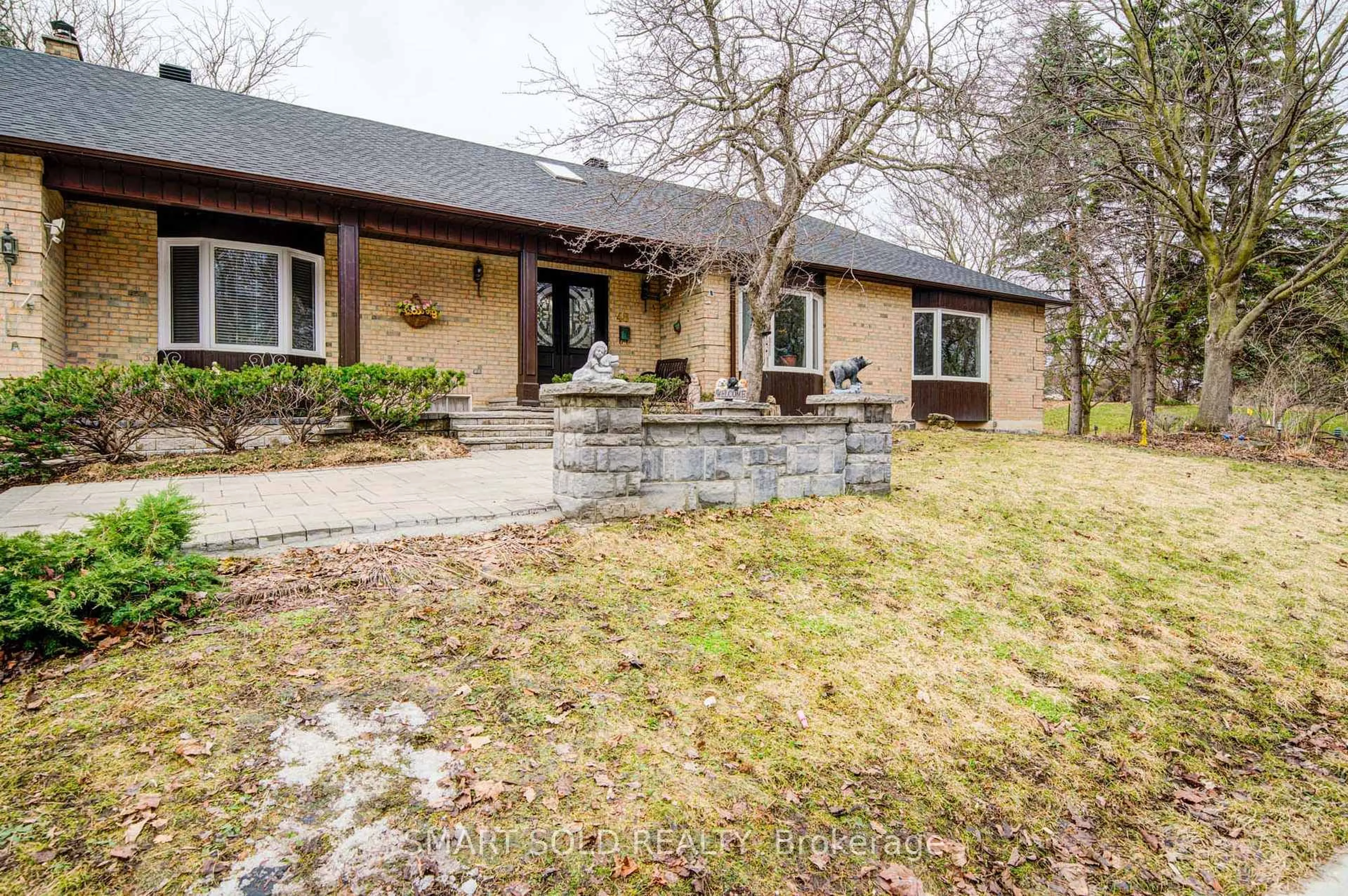 Home with brick exterior material, street for 48 Montgomery Crt, Markham Ontario L3R 0C2