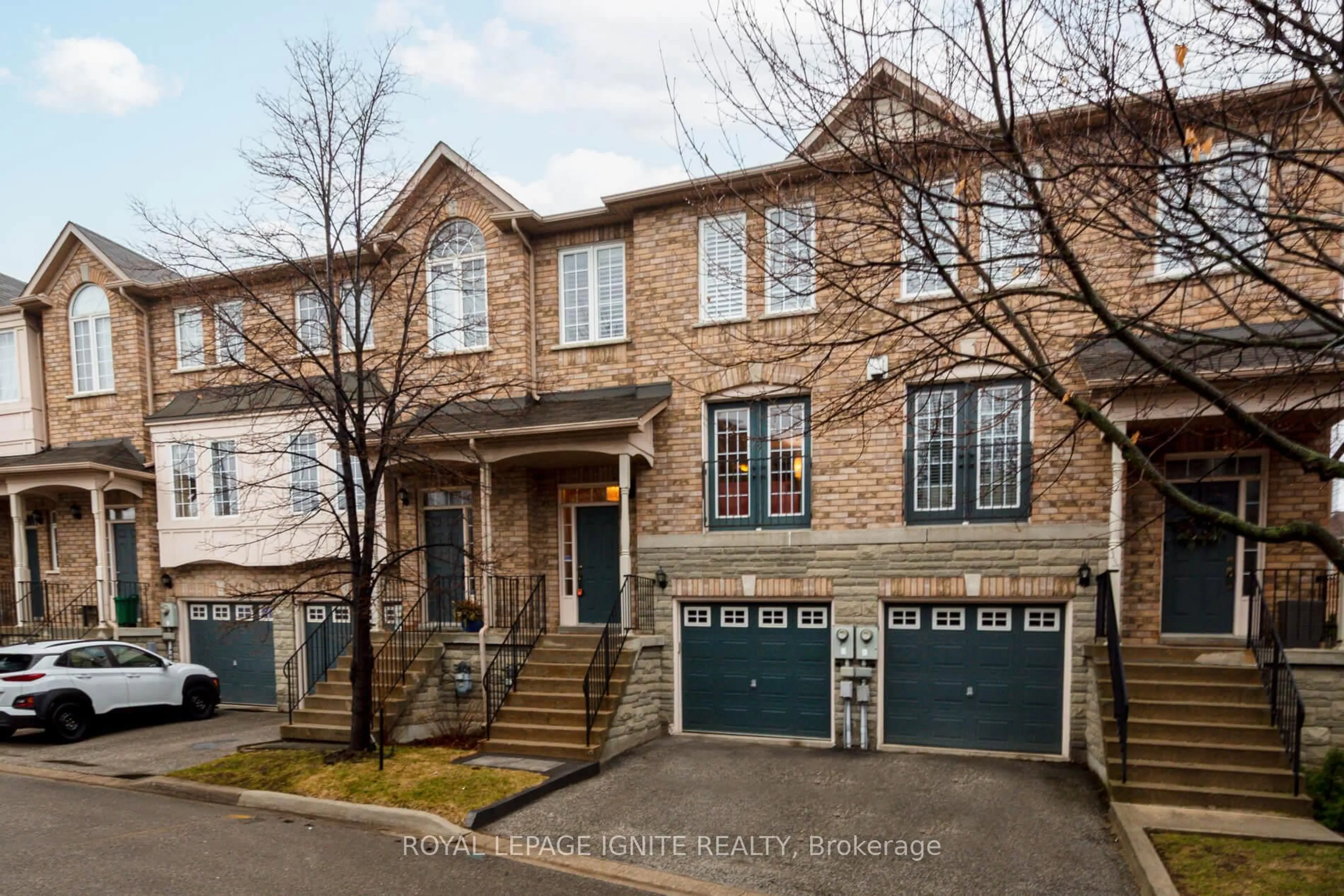 Home with brick exterior material, street for 19 Foxchase Ave #37, Vaughan Ontario L4L 9N1