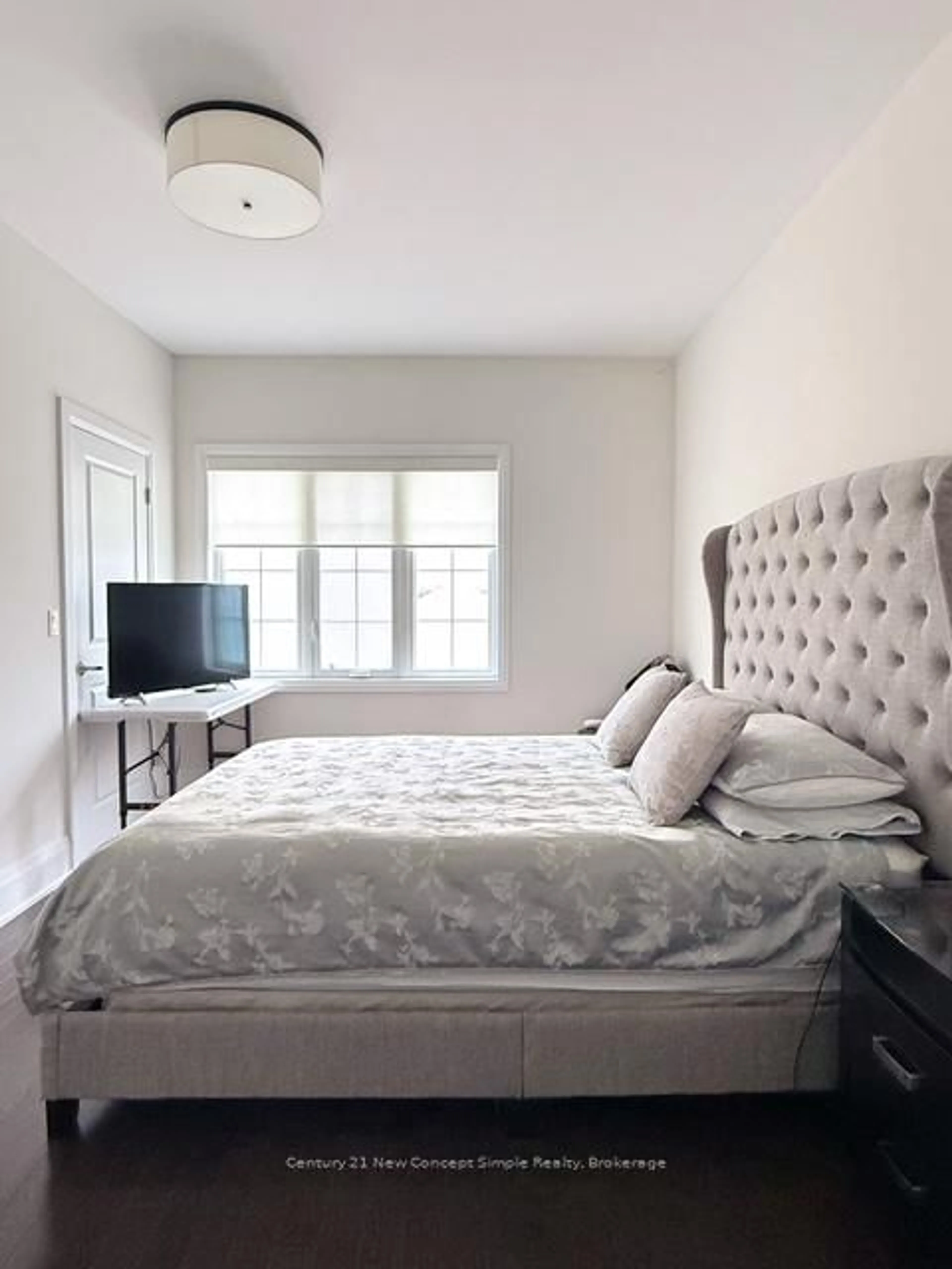 Bedroom with bed, unknown for 388 Highway #TH7, Richmond Hill Ontario L4B 0G5