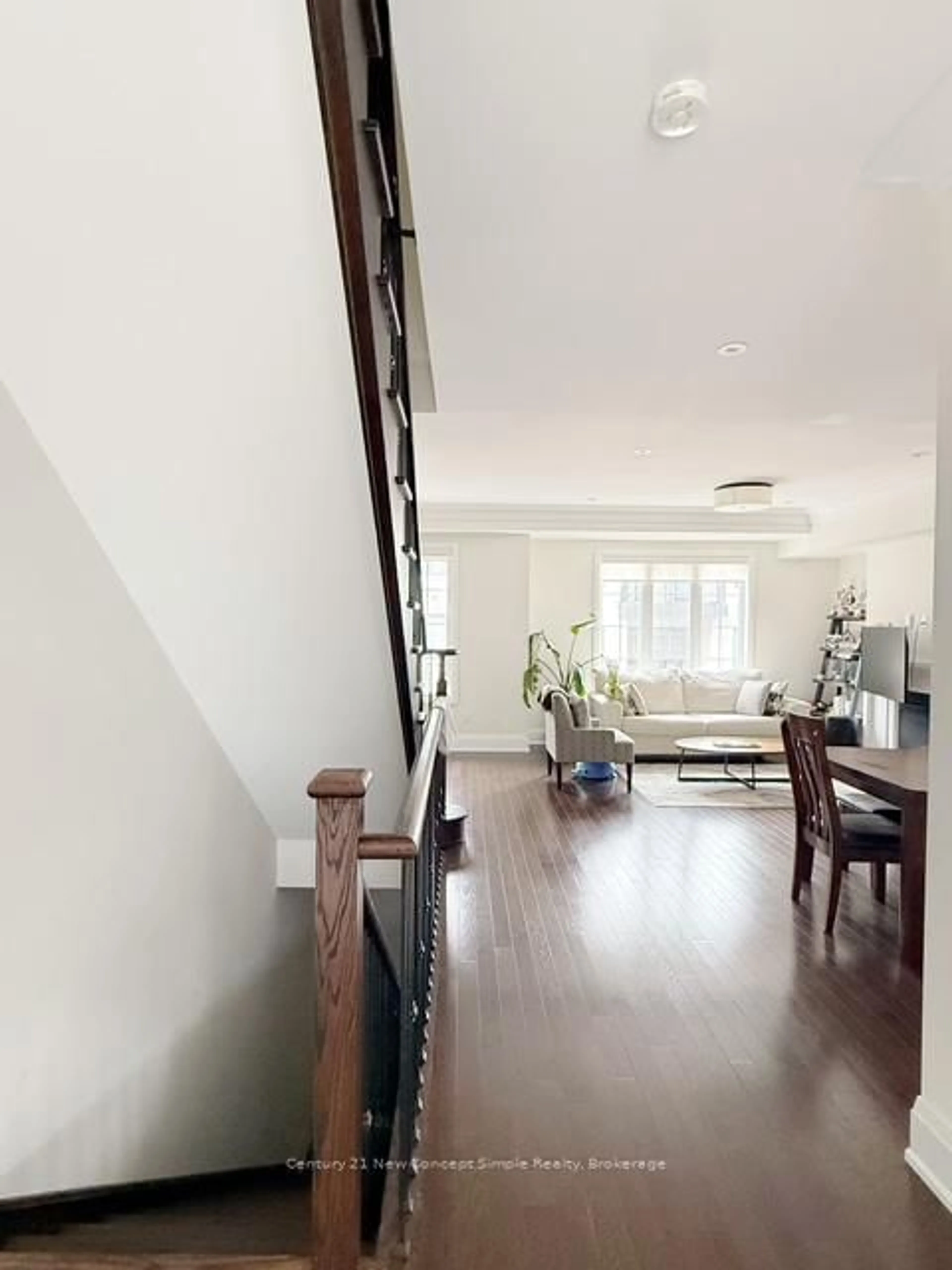 A pic of a room for 388 Highway 7 #TH7, Richmond Hill Ontario L4B 0G5