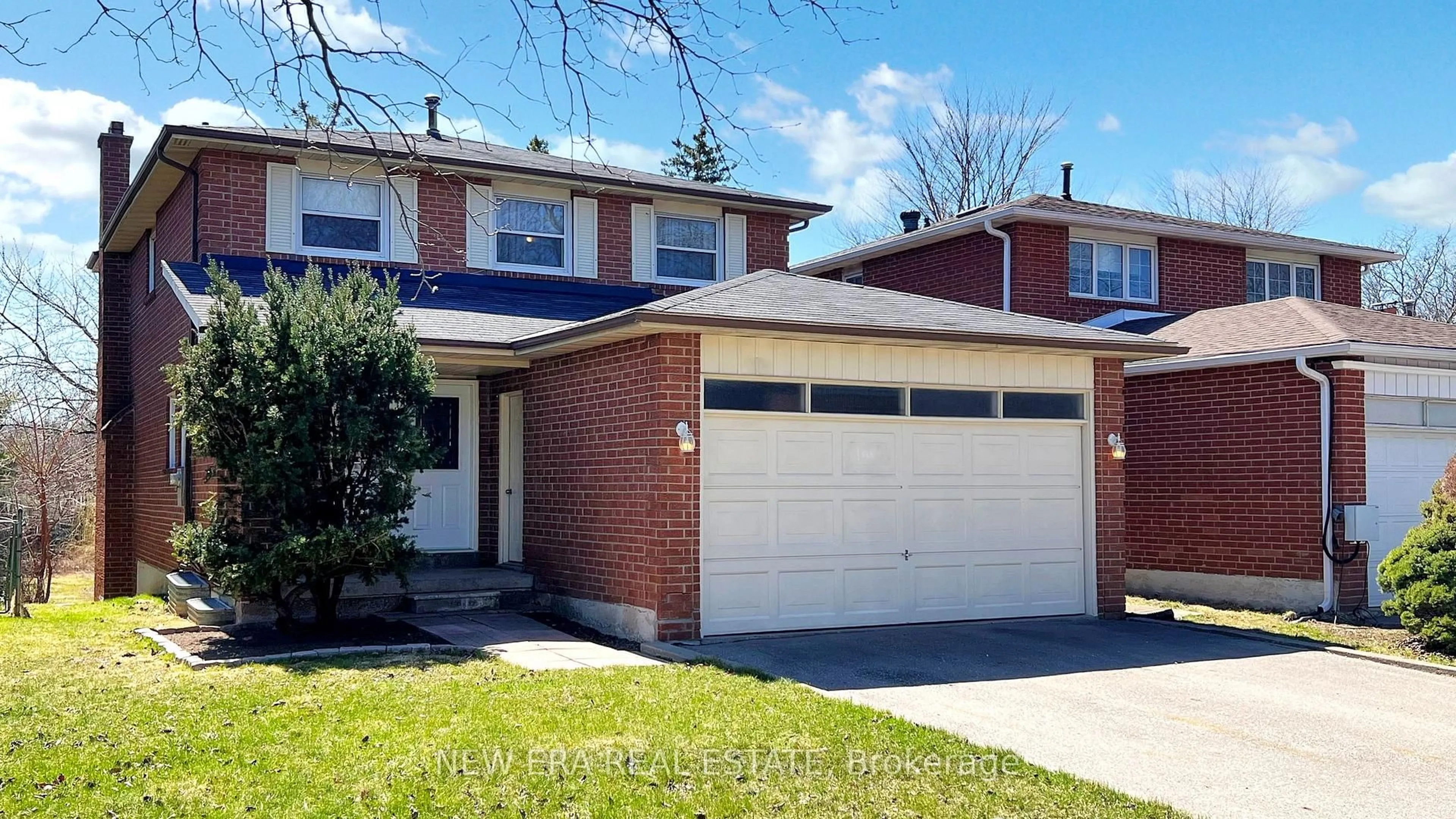 Home with brick exterior material, street for 100 Cherry Hills Rd, Vaughan Ontario L4K 1M5