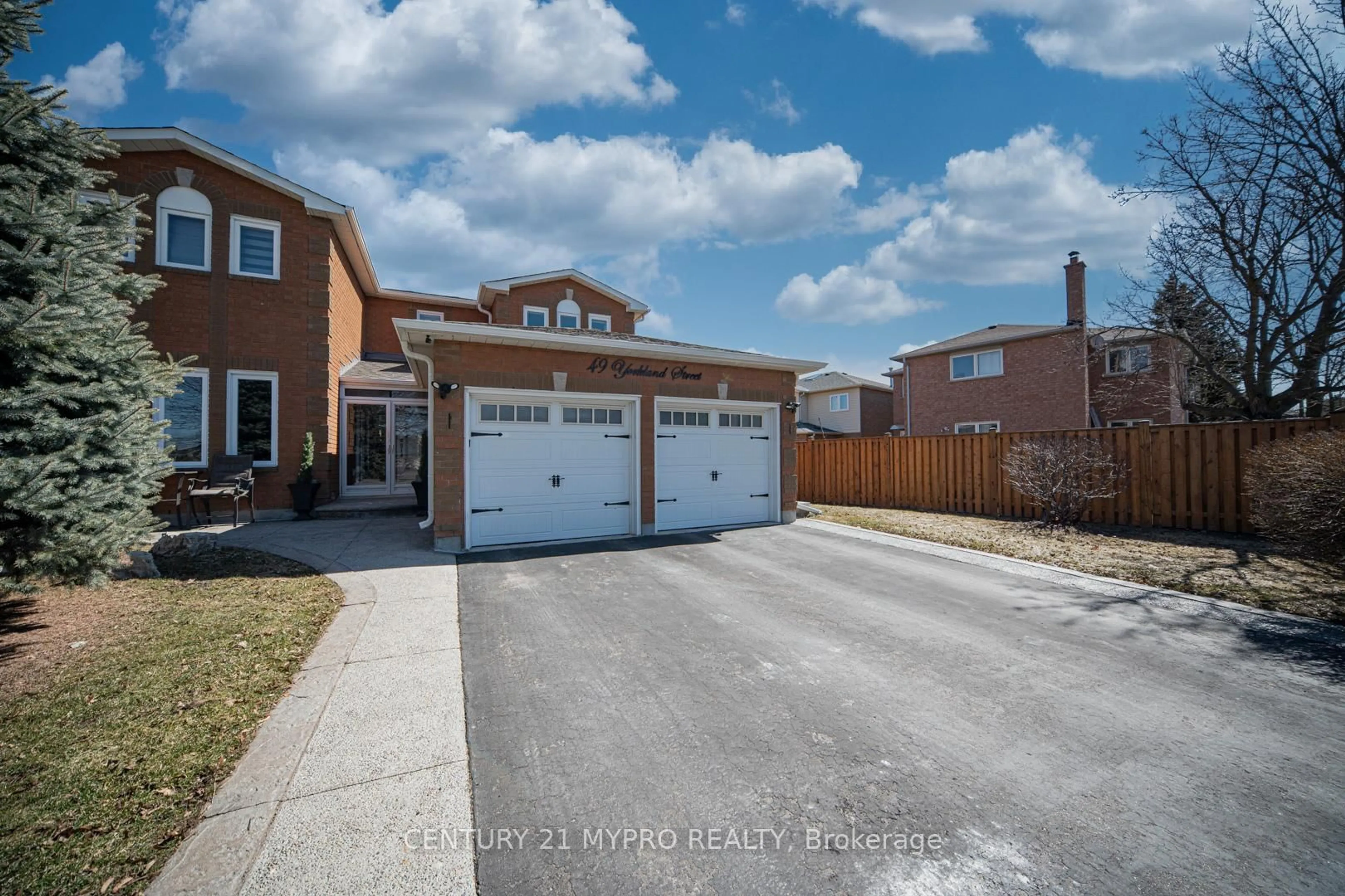 Unknown for 49 Yorkland St, Richmond Hill Ontario L4C 9Z4