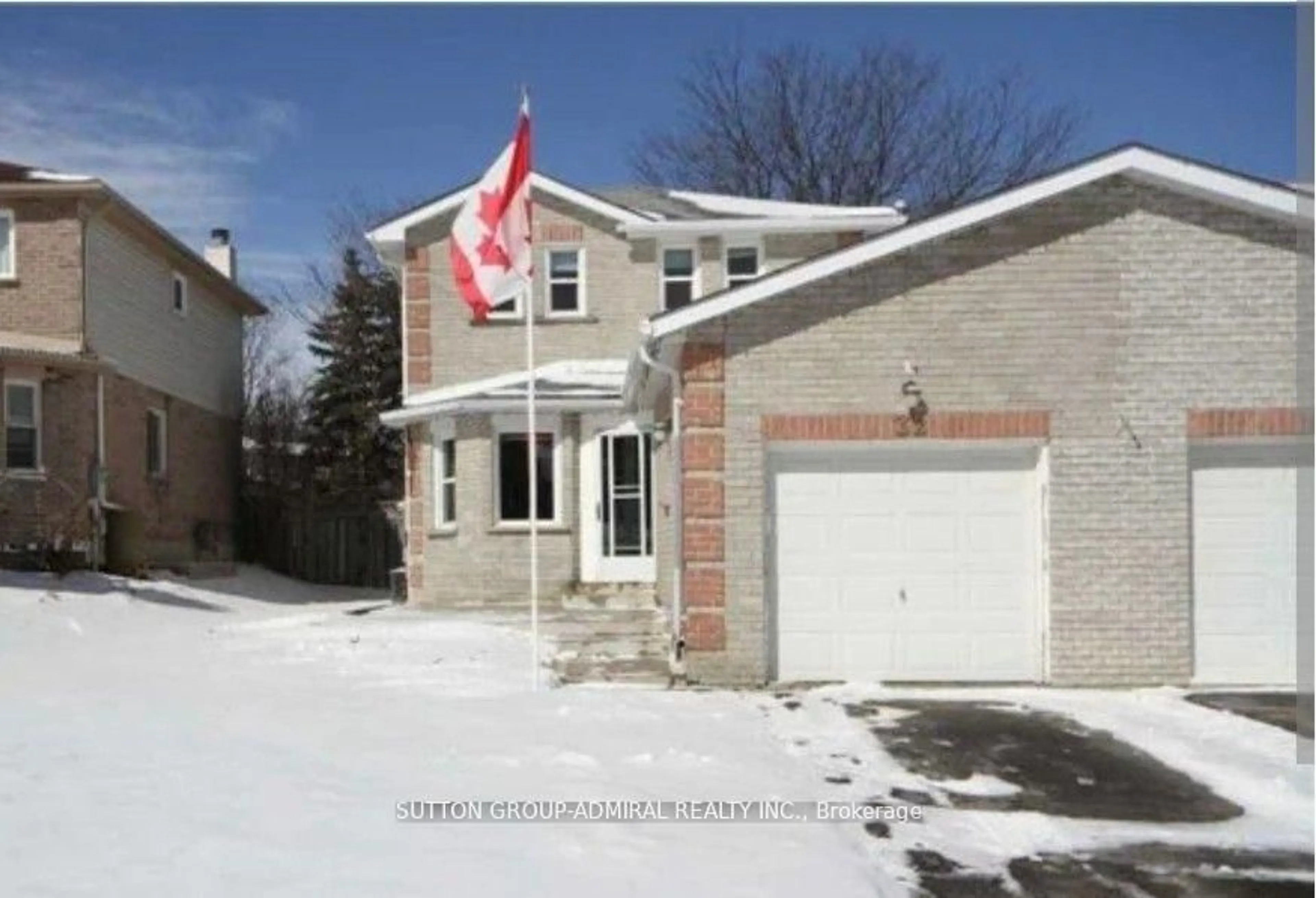 Home with brick exterior material, street for 32 Magani Dr, Bradford West Gwillimbury Ontario L3Z 2S7