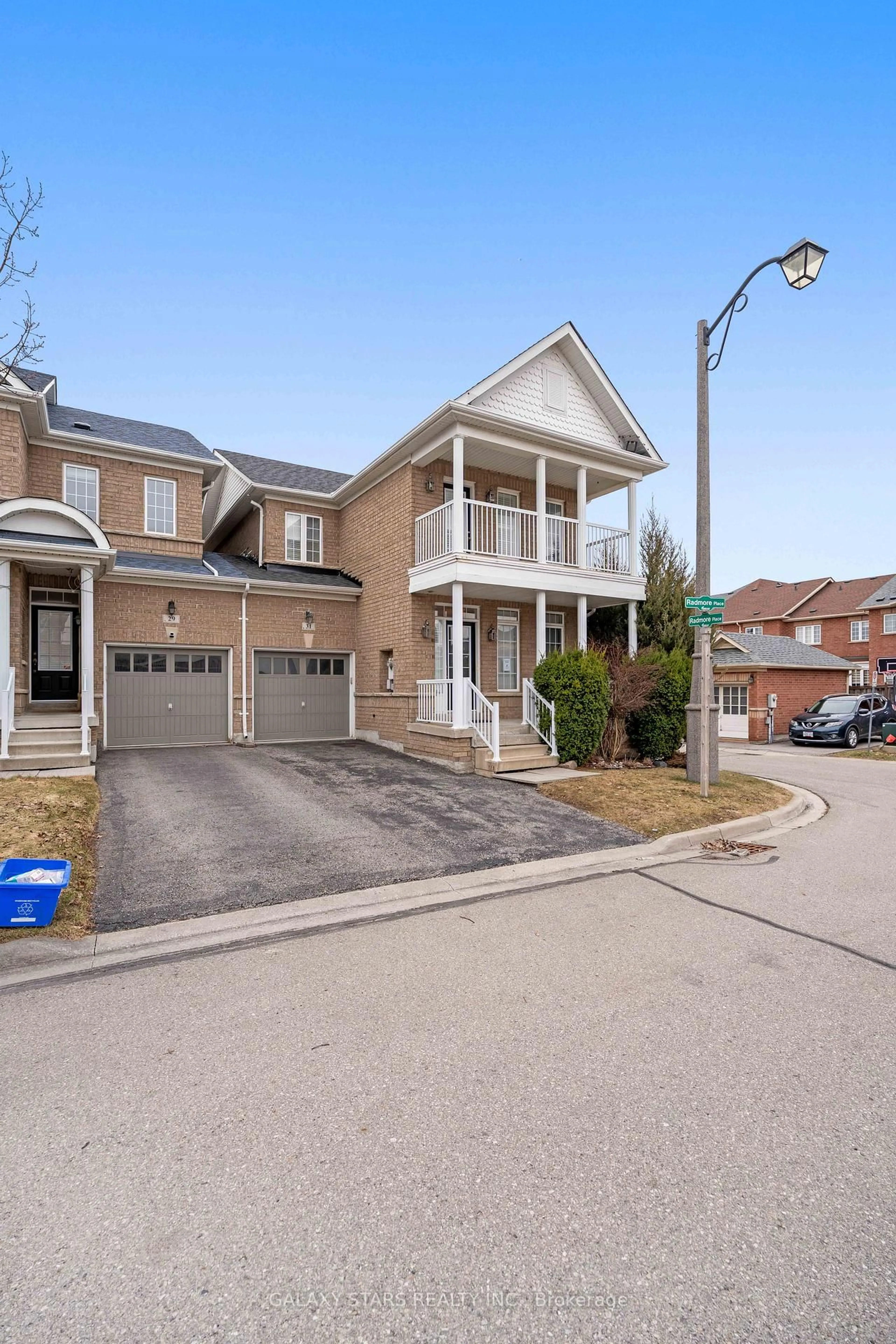 Home with brick exterior material, street for 31 Radmore Pl, Markham Ontario L6B 0G7