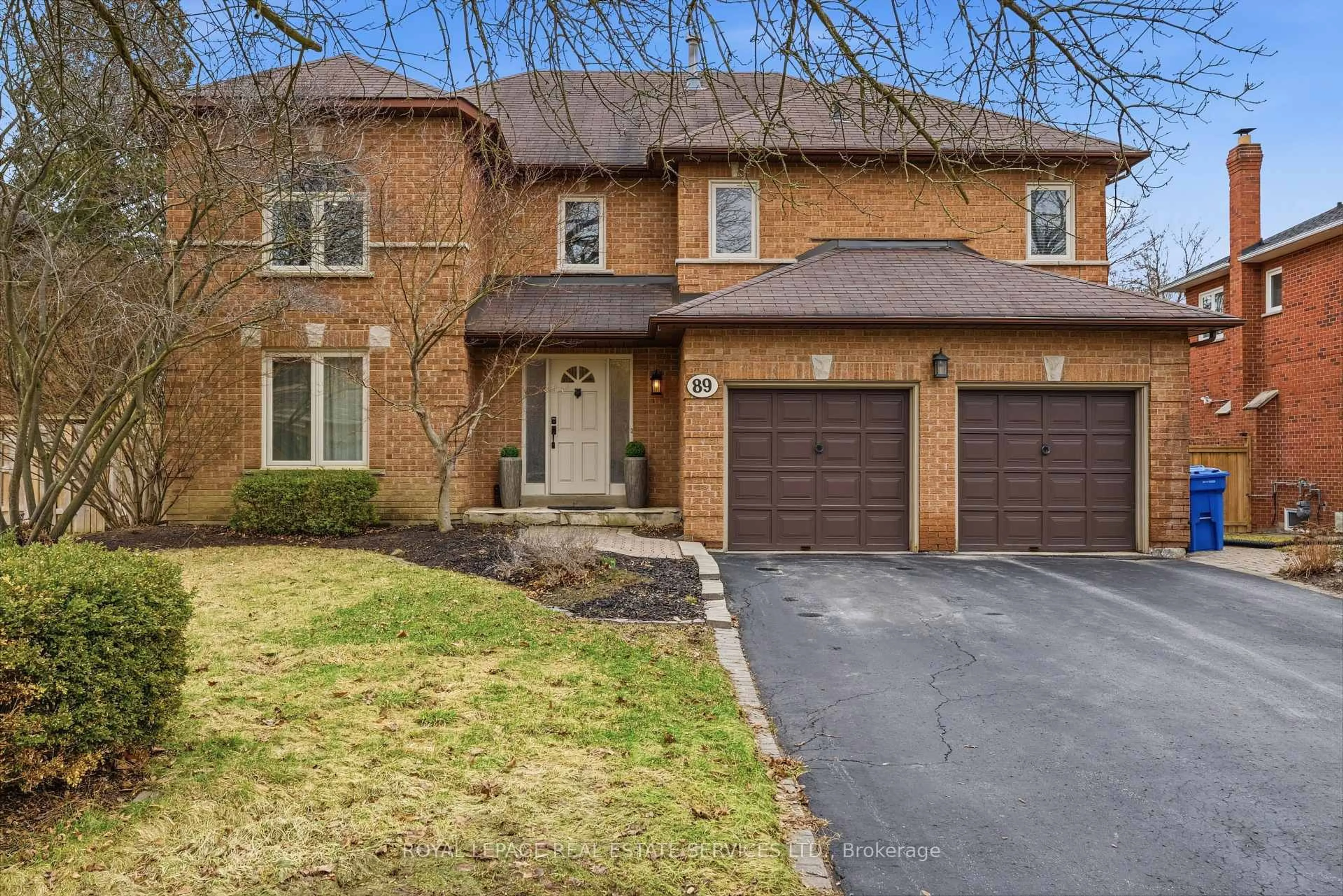 Home with brick exterior material, street for 89 Timberline Tr, Aurora Ontario L4G 6A1