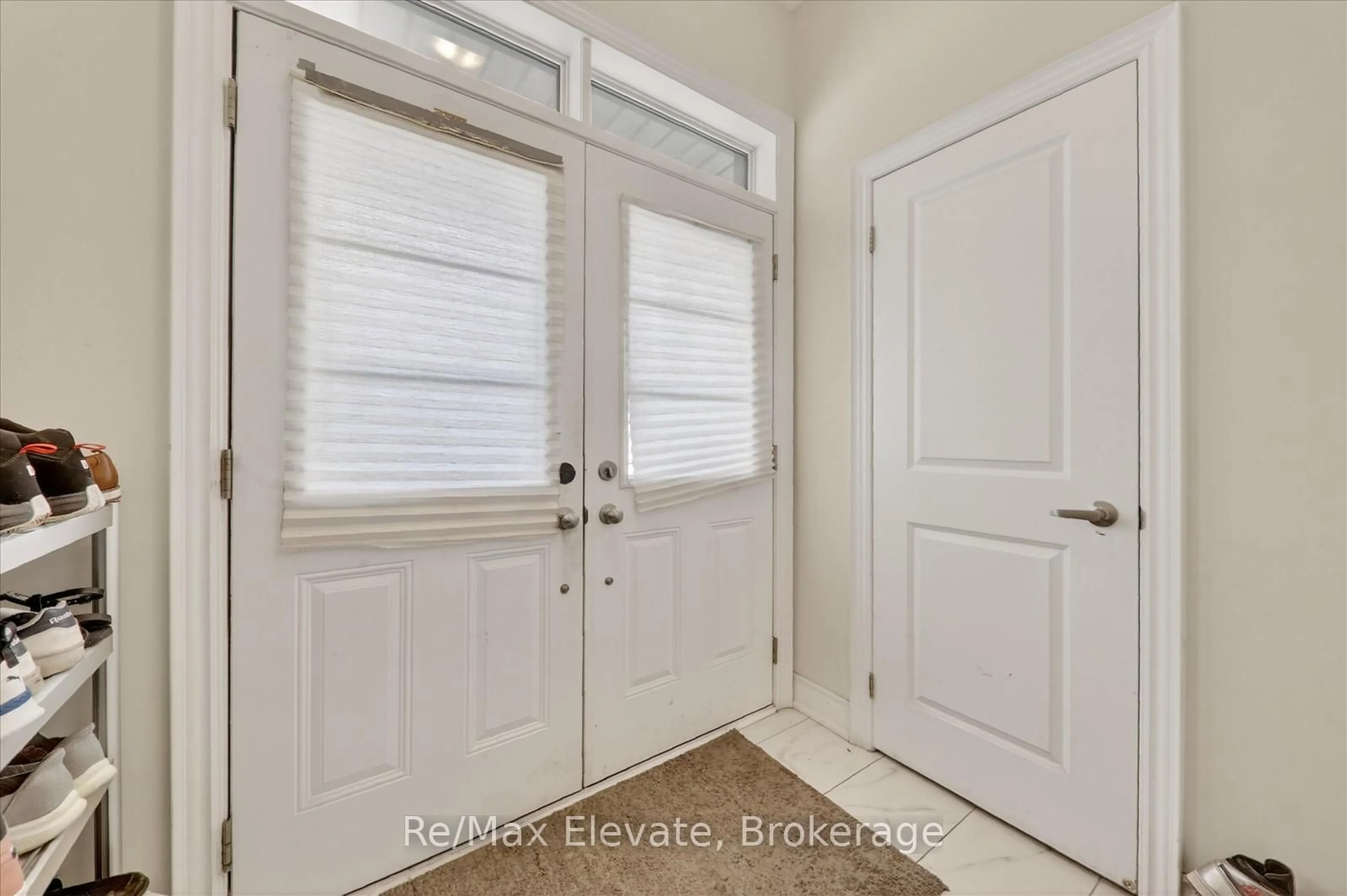Indoor entryway for 23 Reign Lane, Markham Ontario L3S 0E9