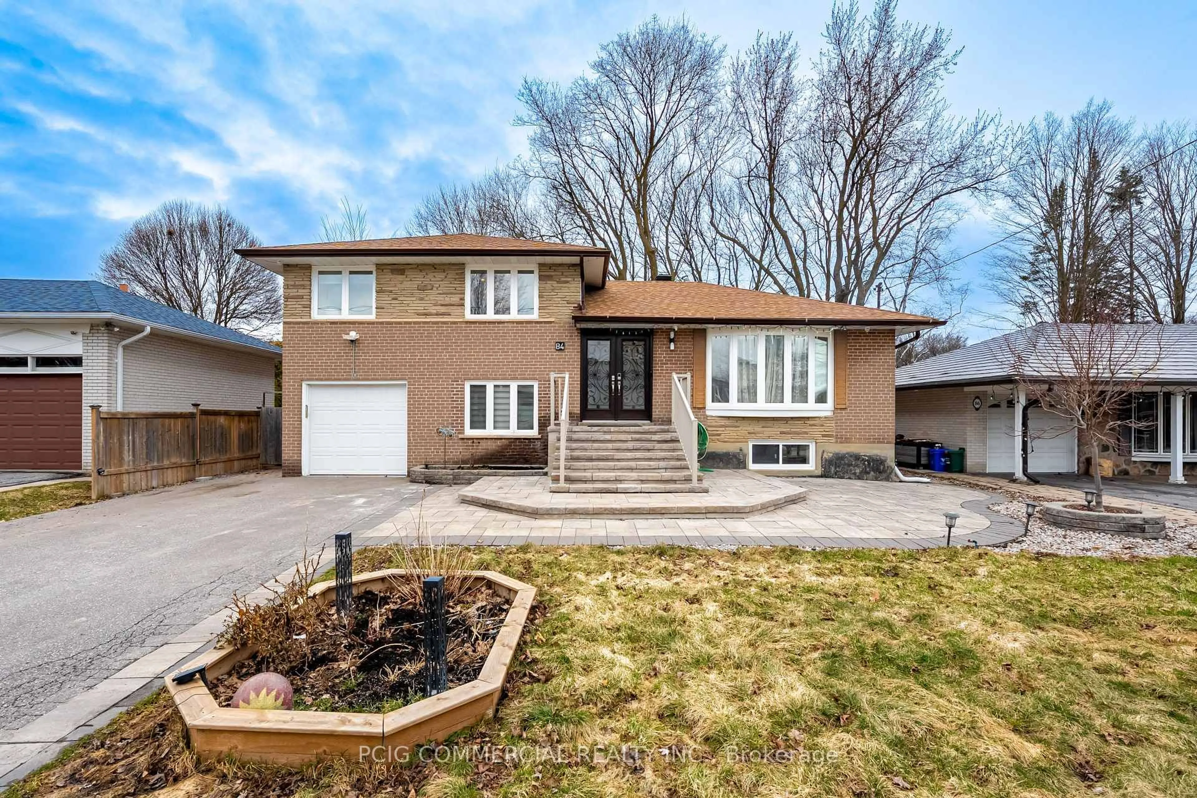 Home with brick exterior material, street for 84 Lincoln Green Dr, Markham Ontario L3P 1R8