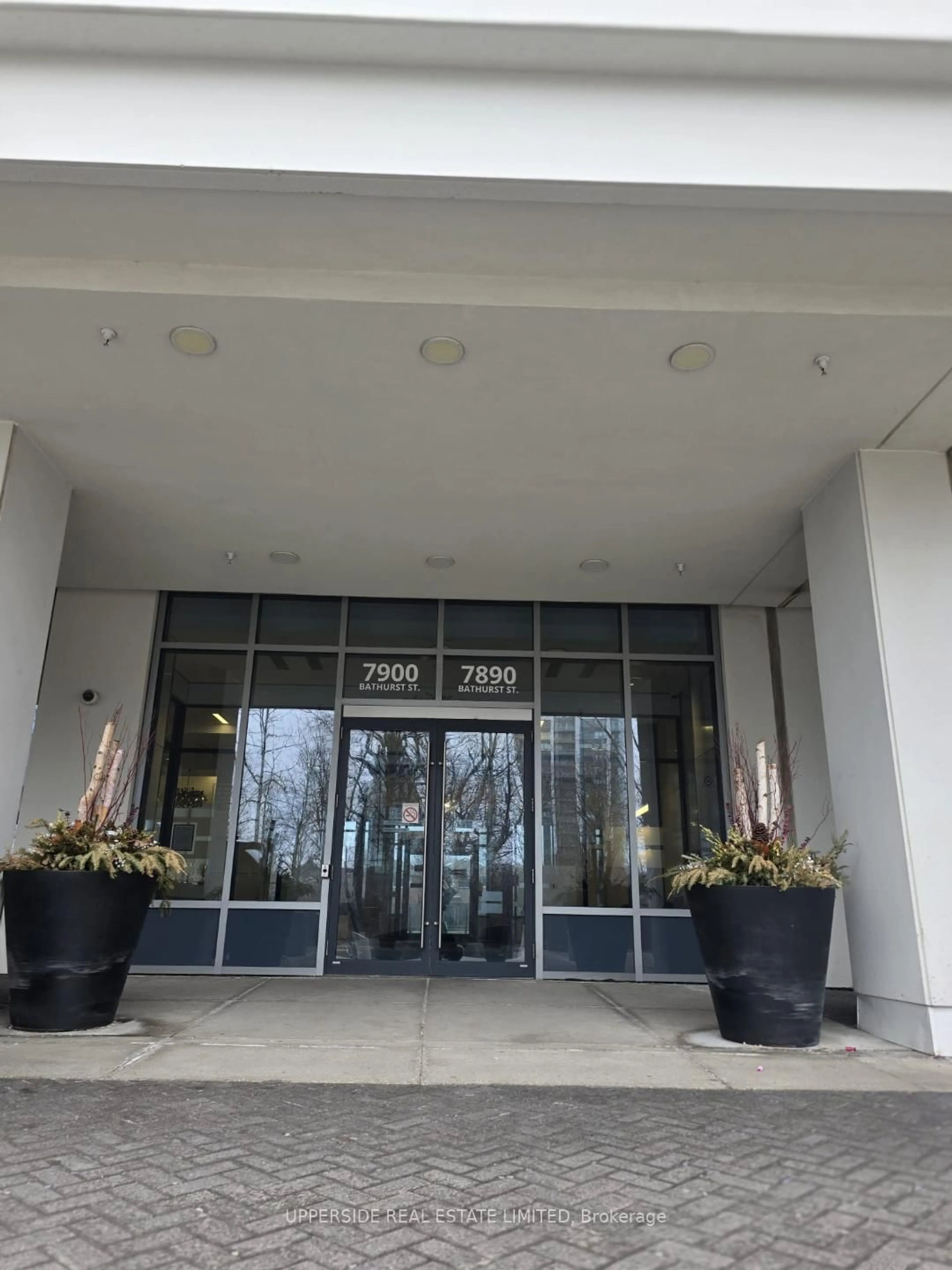 Indoor foyer for 7890 Bathurst St #1702, Vaughan Ontario L4J 0J9