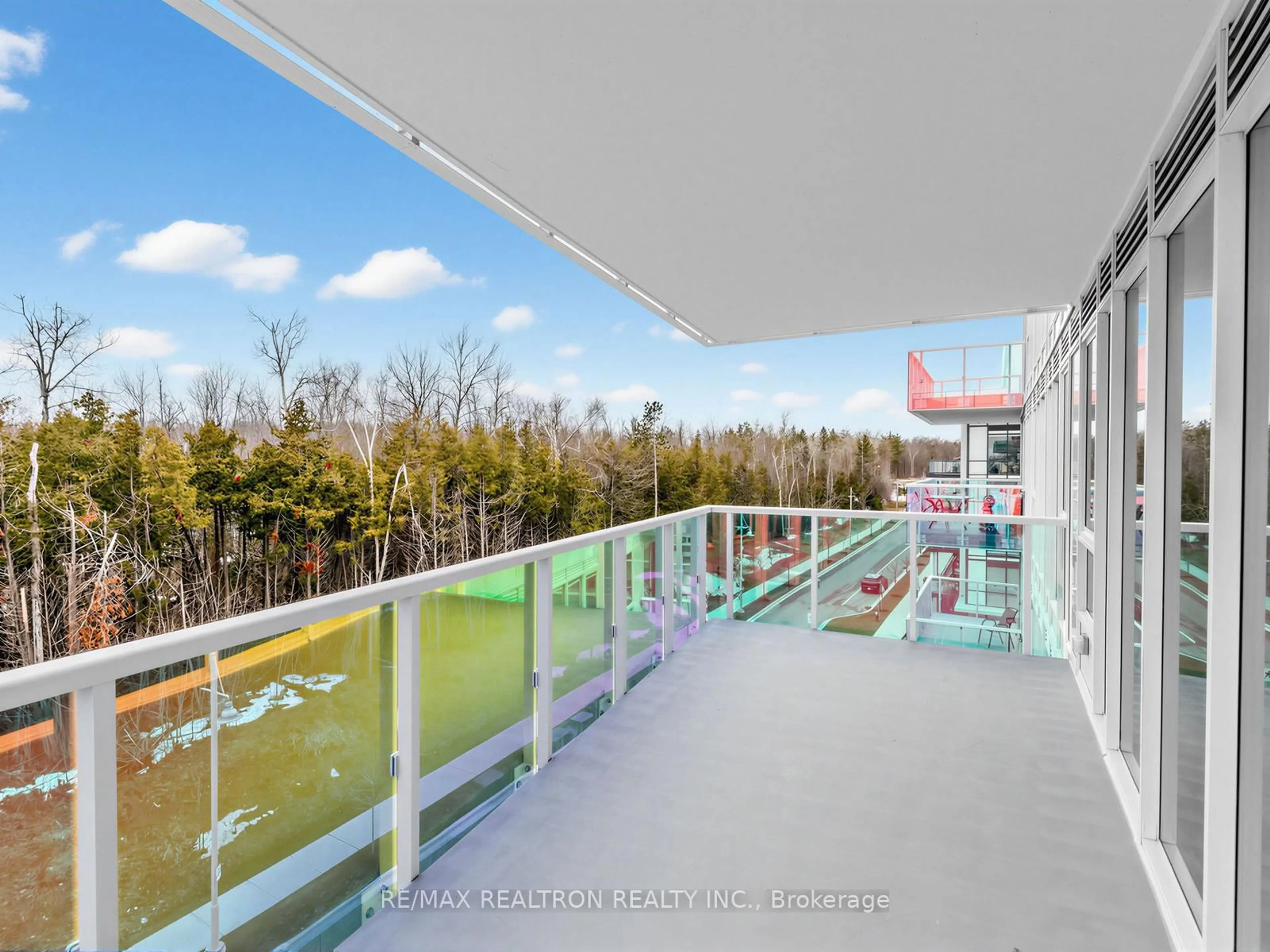 Balcony in the apartment, water/lake/river/ocean view for 333 Sunseeker Ave #515, Innisfil Ontario L9R 0R6