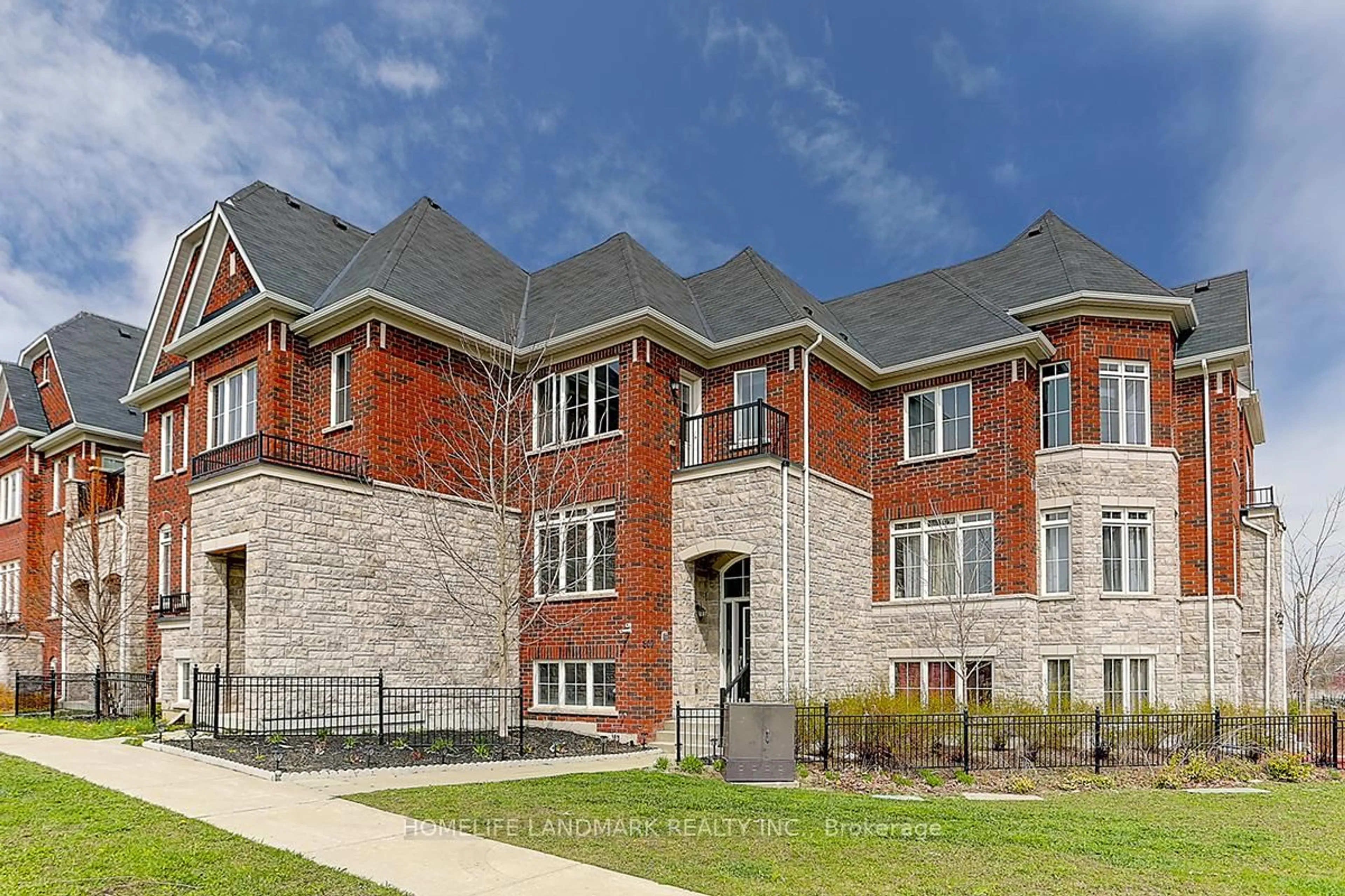 Home with brick exterior material, building for 307 Dundas Way, Markham Ontario L6E 0S8