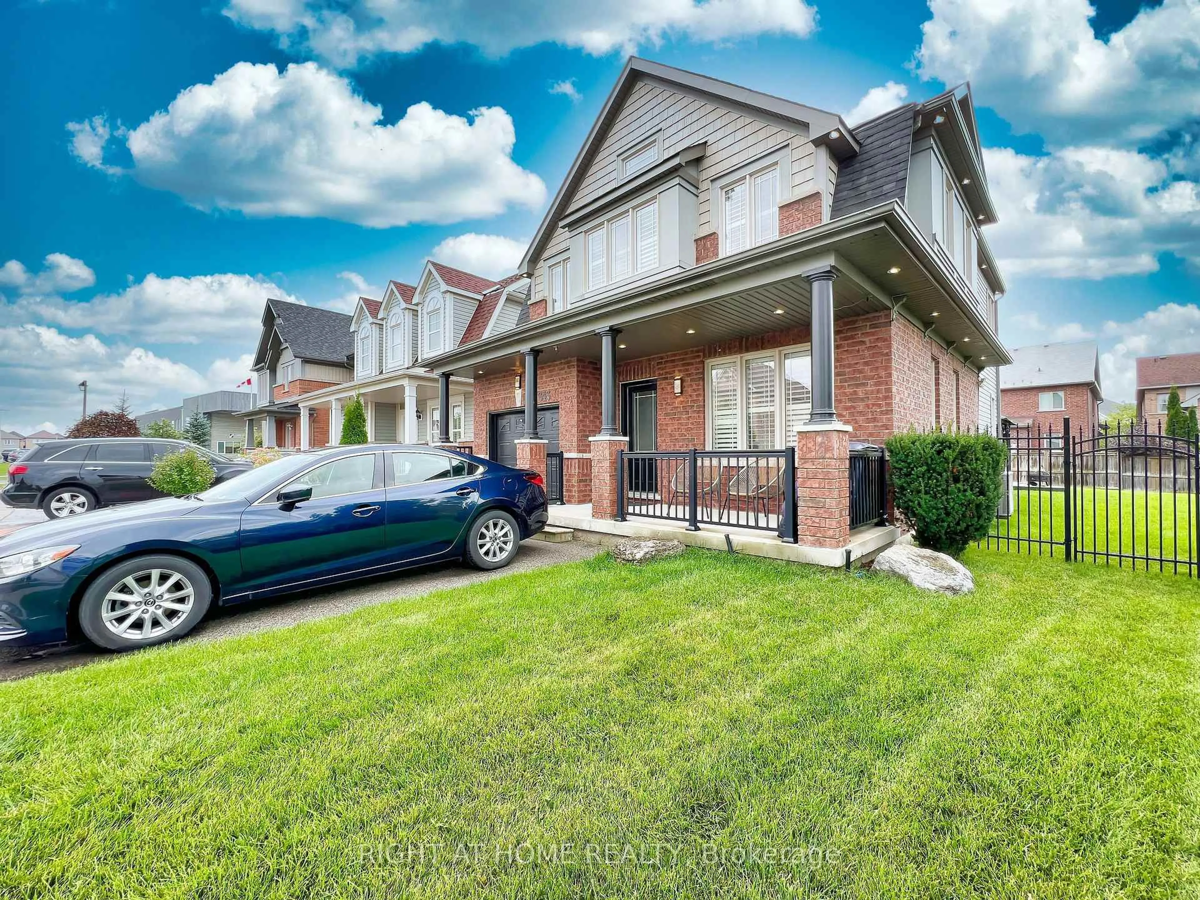 Home with brick exterior material, street for 343 Miller Park Ave, Bradford West Gwillimbury Ontario L3Z 0B9