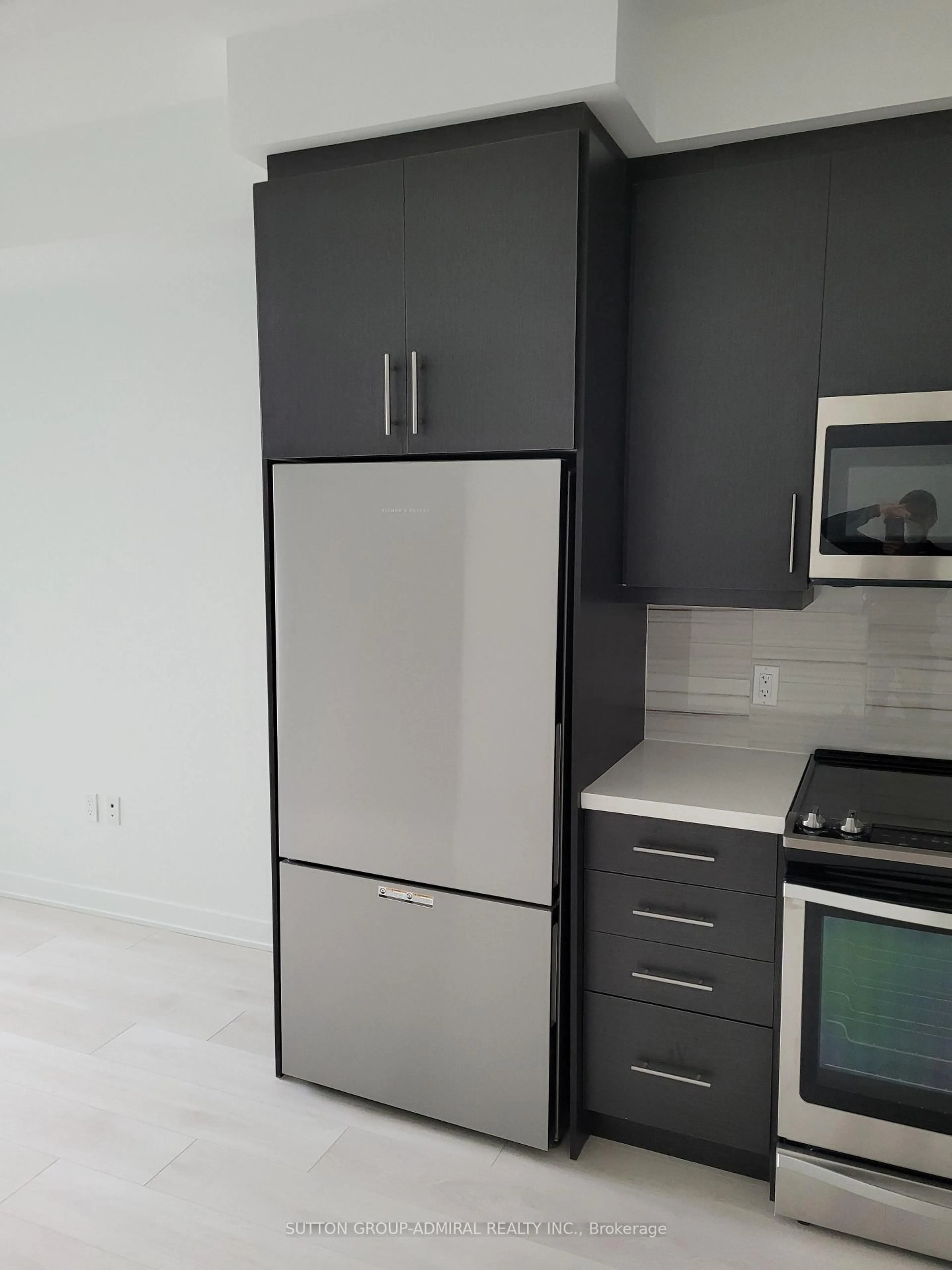 Standard kitchen, unknown for 85 Oneida Cres #1413, Richmond Hill Ontario L4B 0A6