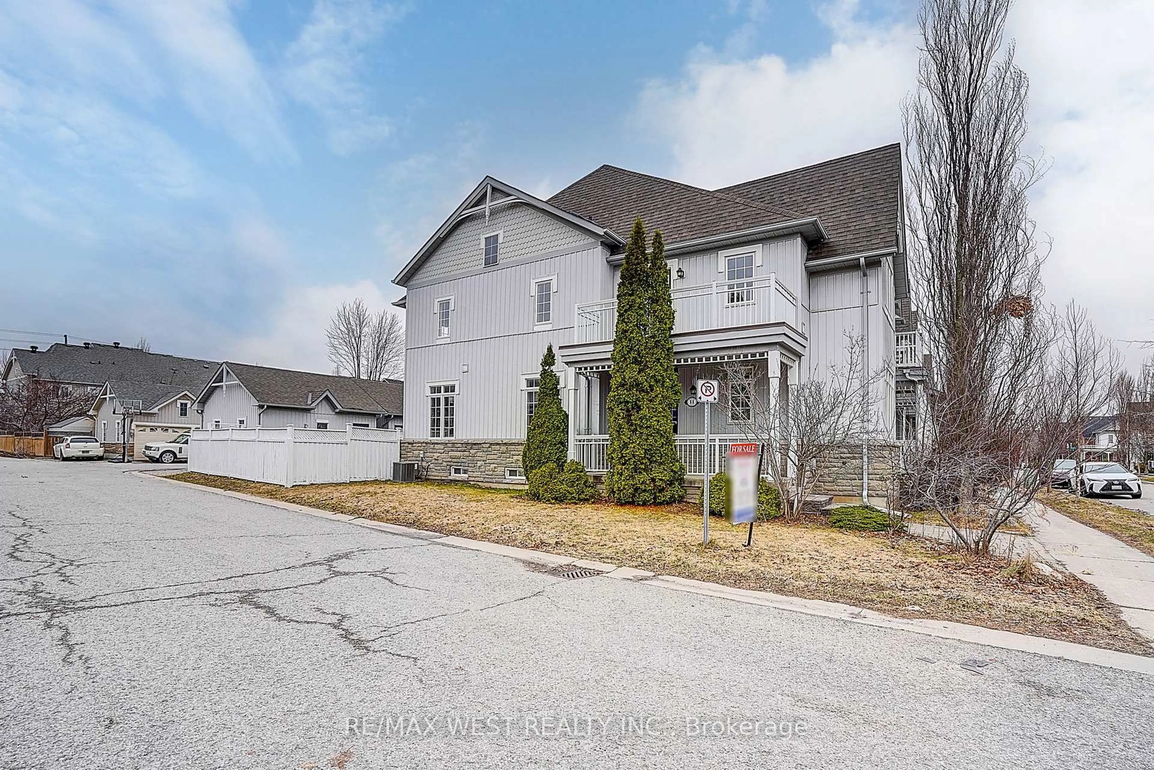 Unknown for 11 Dancer's Dr, Markham Ontario L6C 2C4