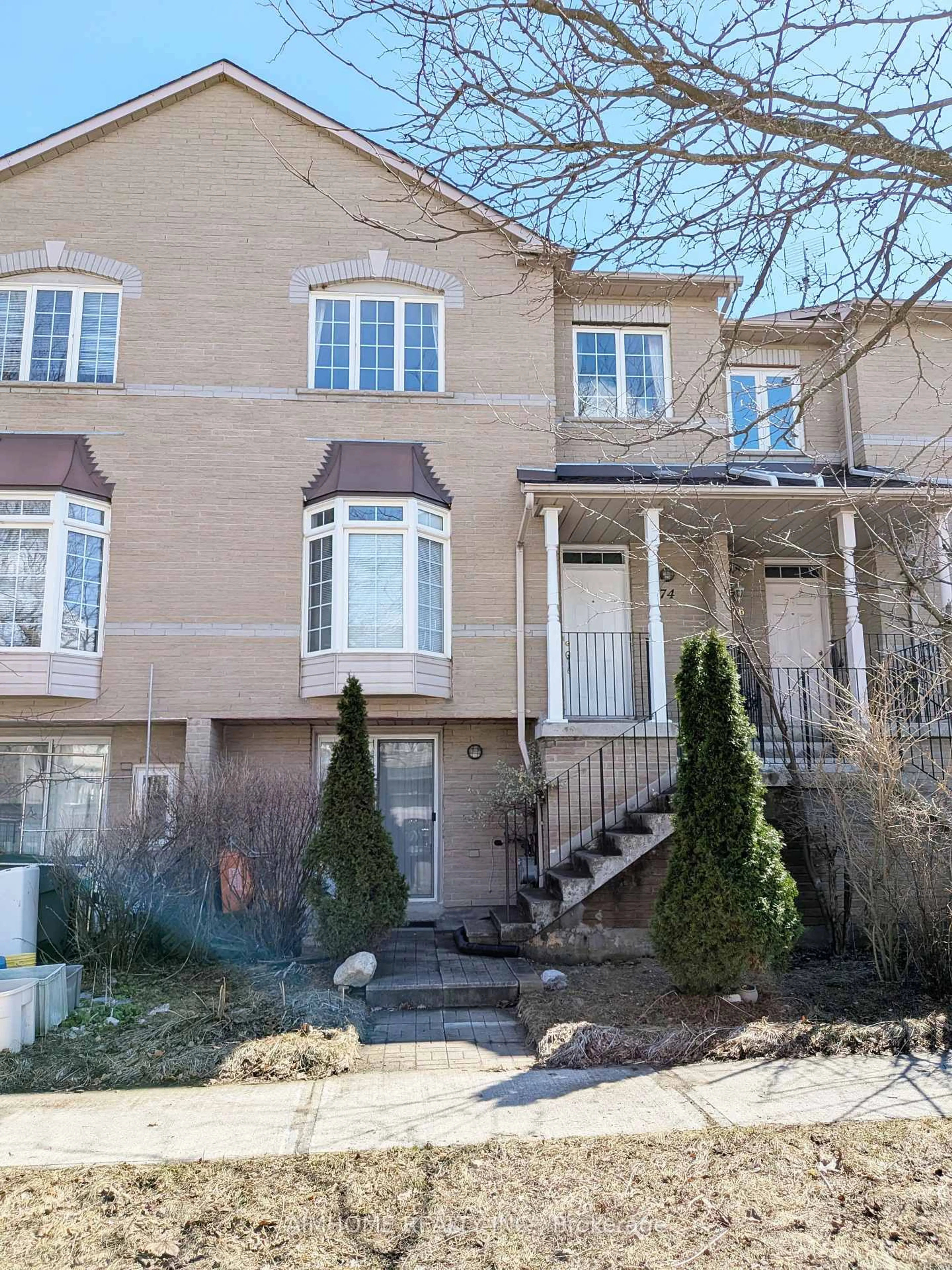 Home with brick exterior material, street for 74 Sunway Sq, Markham Ontario L3P 7X5