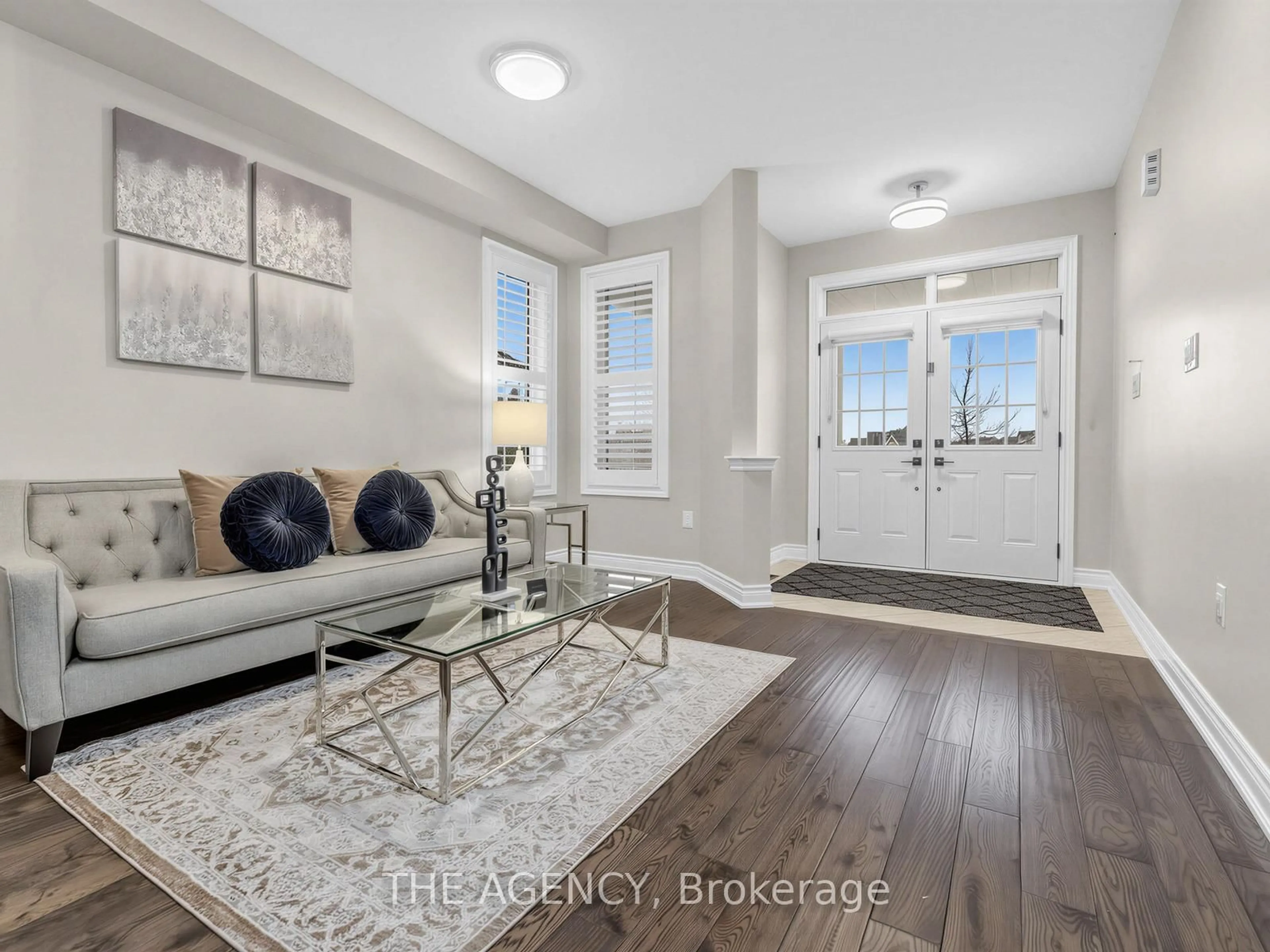 Indoor entryway for 22 Andreeta Dr, Vaughan Ontario L4H 4H2