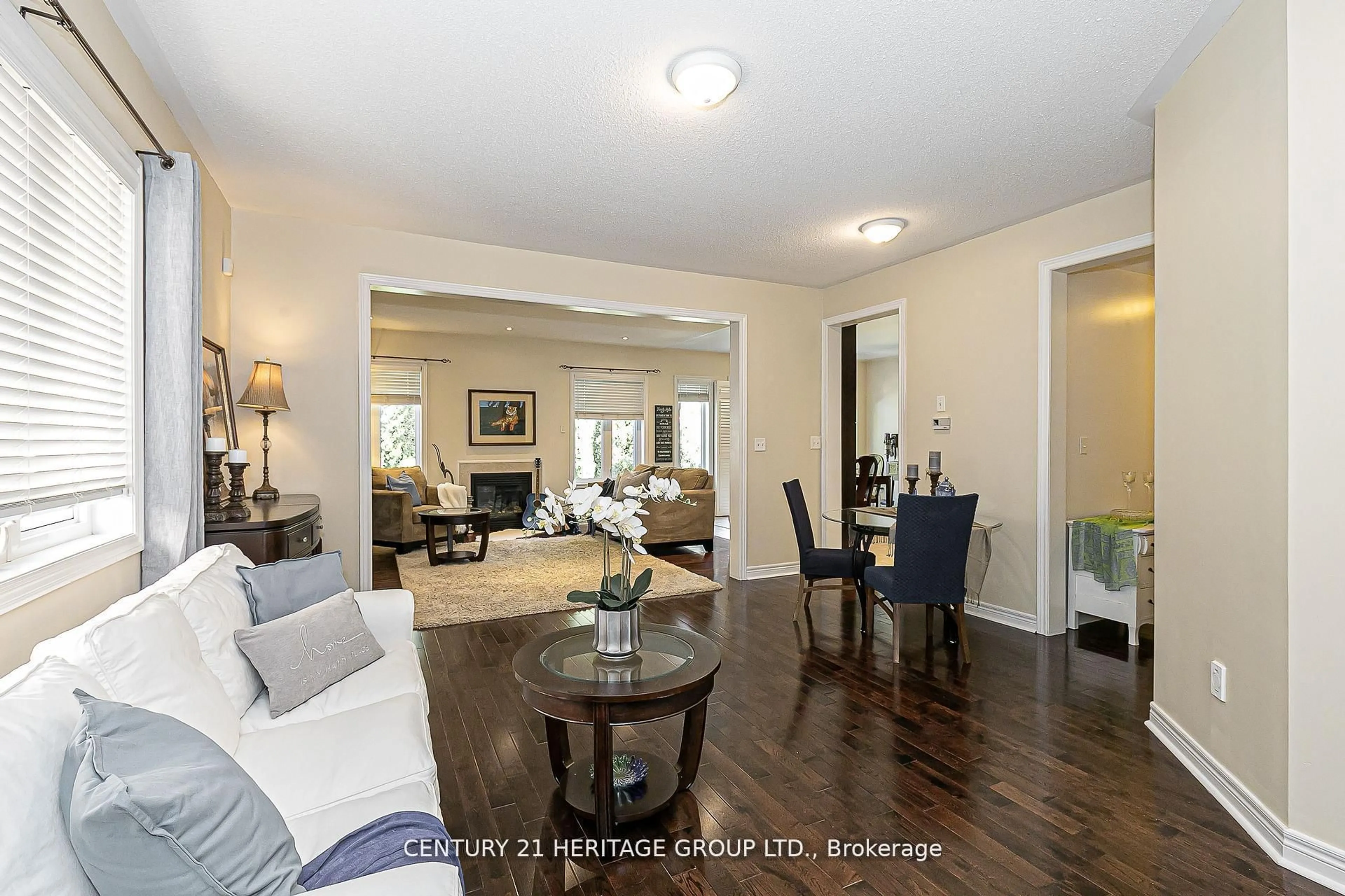 Living room with furniture, wood/laminate floor for 44 Madison Ave, Richmond Hill Ontario L4E 2Z6