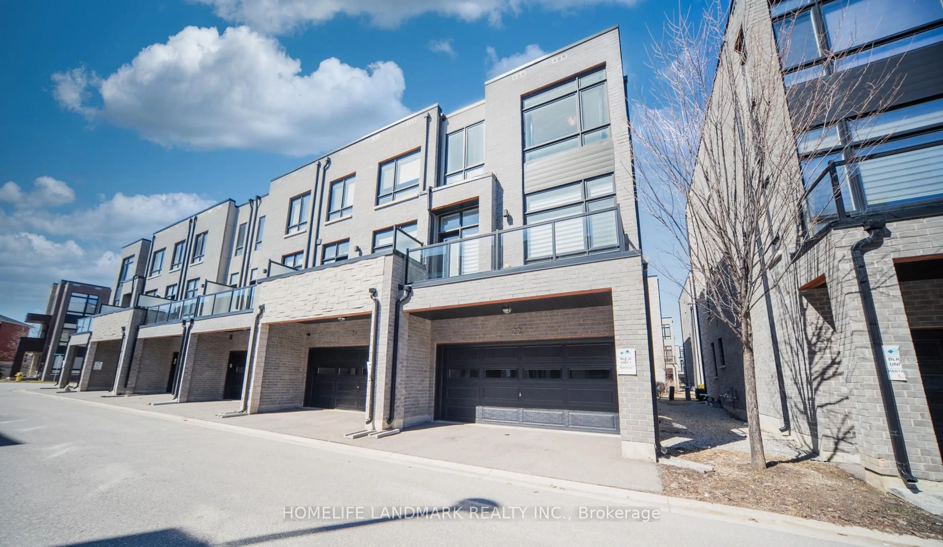Unknown for 22 Benoit St, Vaughan Ontario L4H 4R7