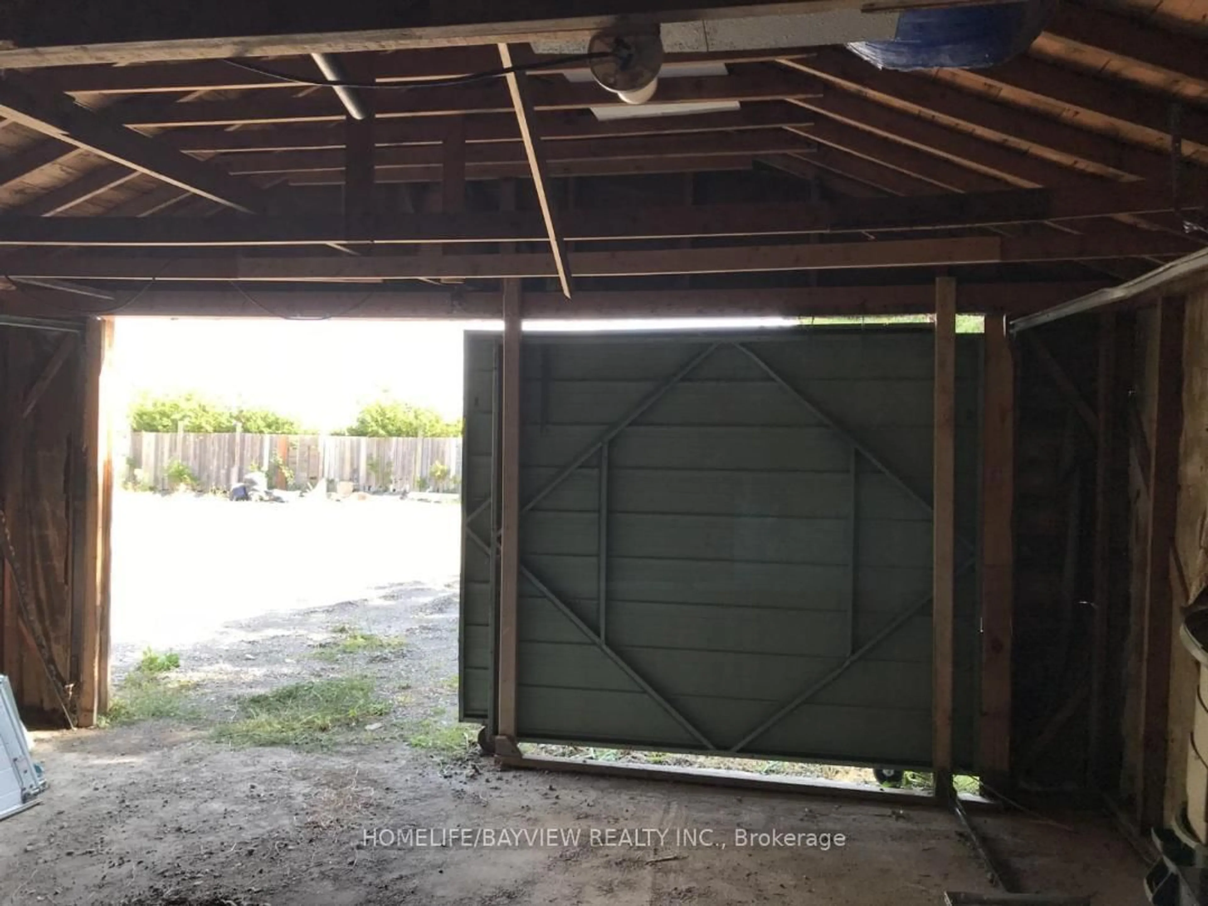 Indoor garage for 15132 Woodbine Ave, Whitchurch-Stouffville Ontario L0H 1G0