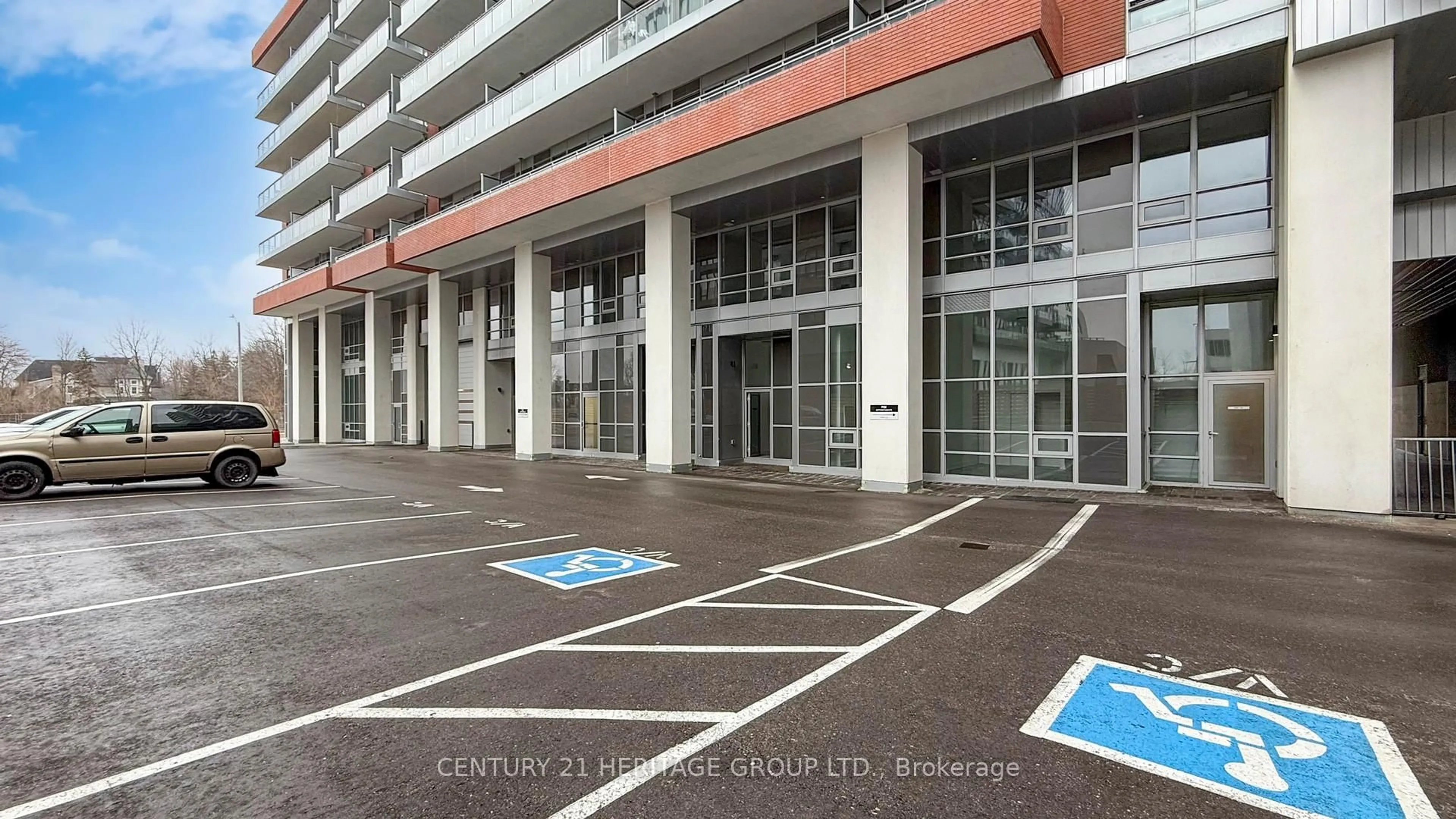 Parking for 8888 YONGE St #103 L/W, Richmond Hill Ontario L4C 6Z1