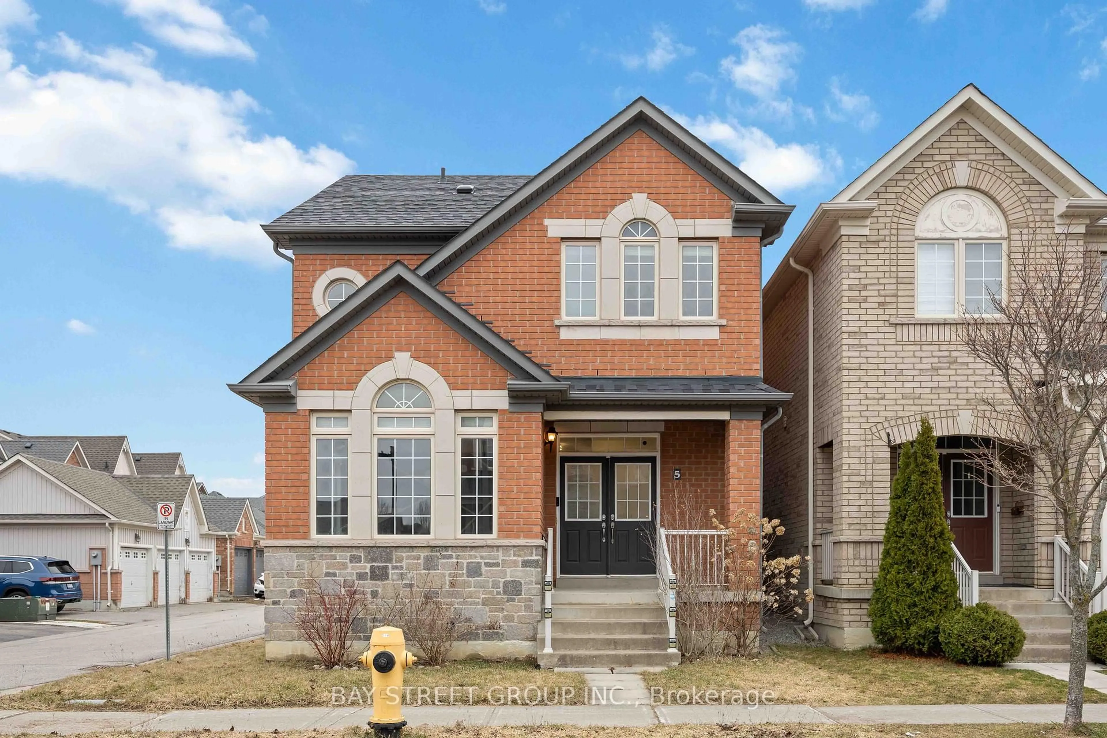 Home with brick exterior material, street for 5 Tottenham Crt, Markham Ontario L6B 1H5