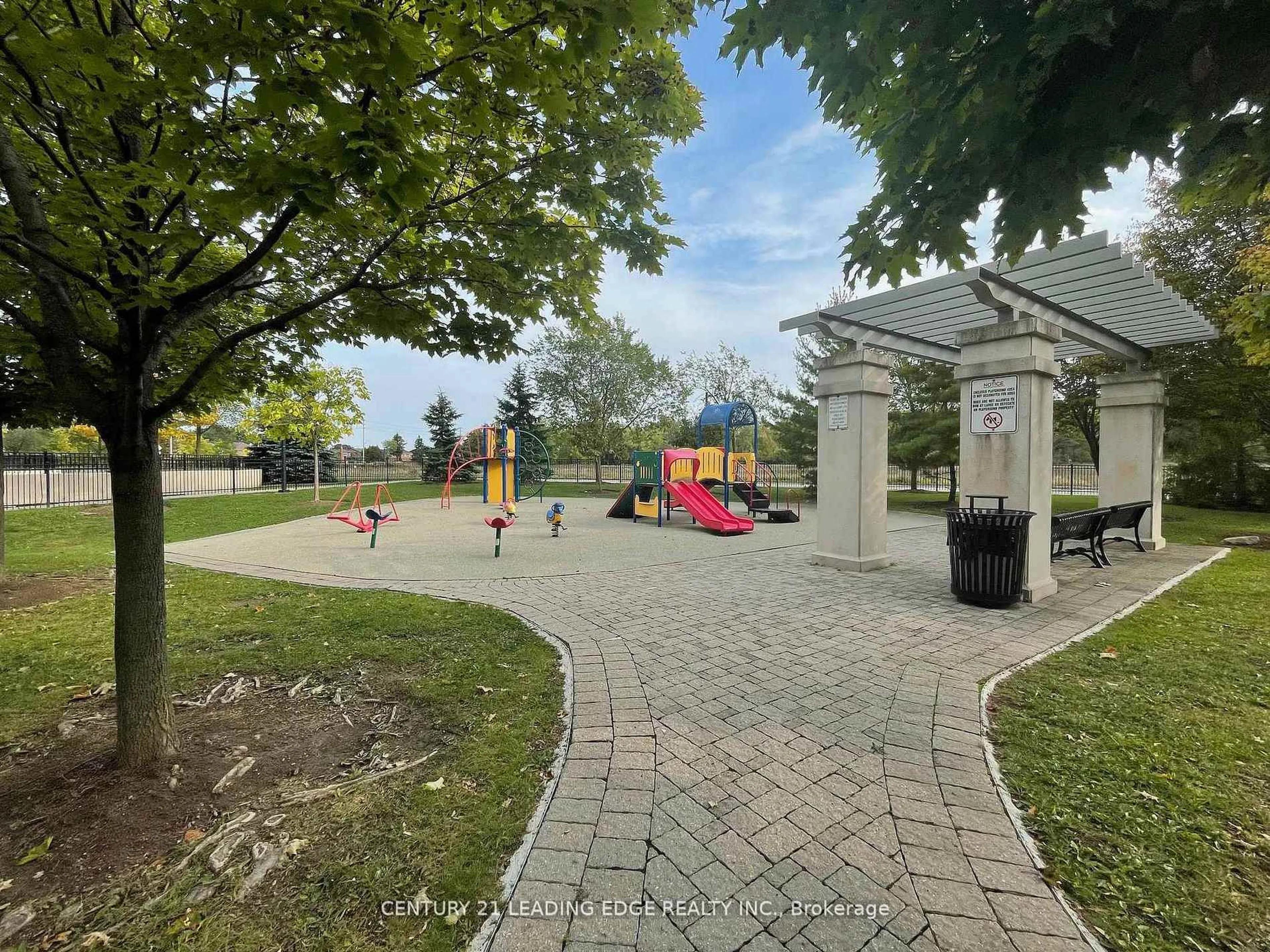 A pic from outside/outdoor area/front of a property/back of a property/a pic from drone, street for 7373 Kennedy Rd #502, Markham Ontario L3R 1H6