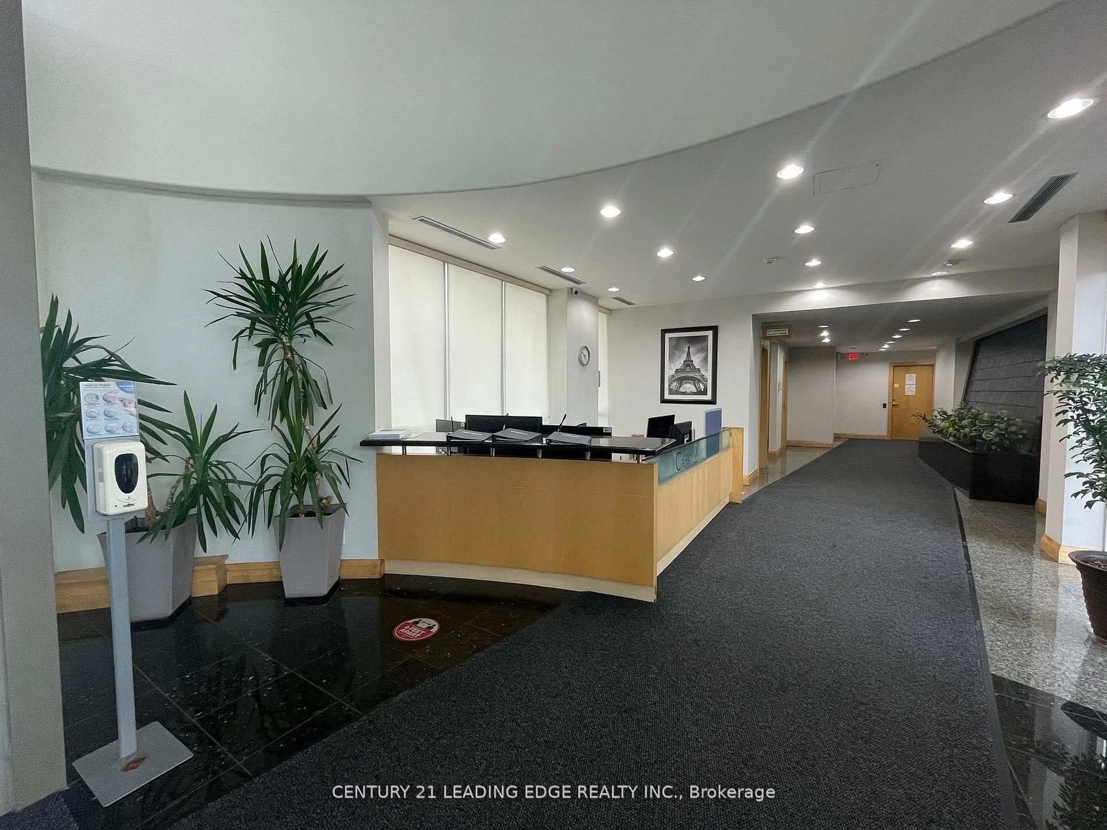 Indoor foyer for 7373 Kennedy Rd #502, Markham Ontario L3R 1H6