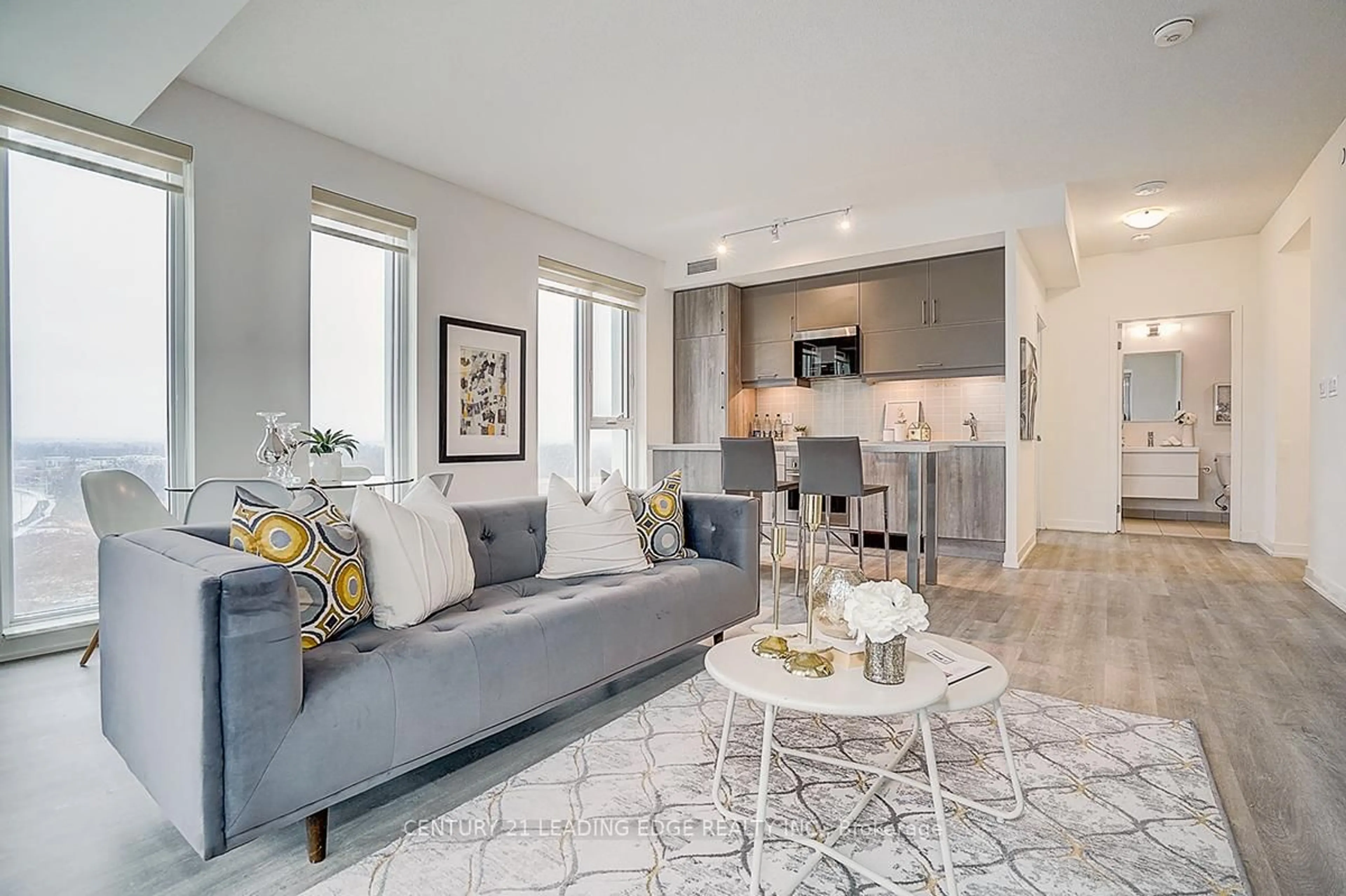 Living room with furniture, unknown for 292 Verdale Crossing #B904, Markham Ontario L6G 0H6