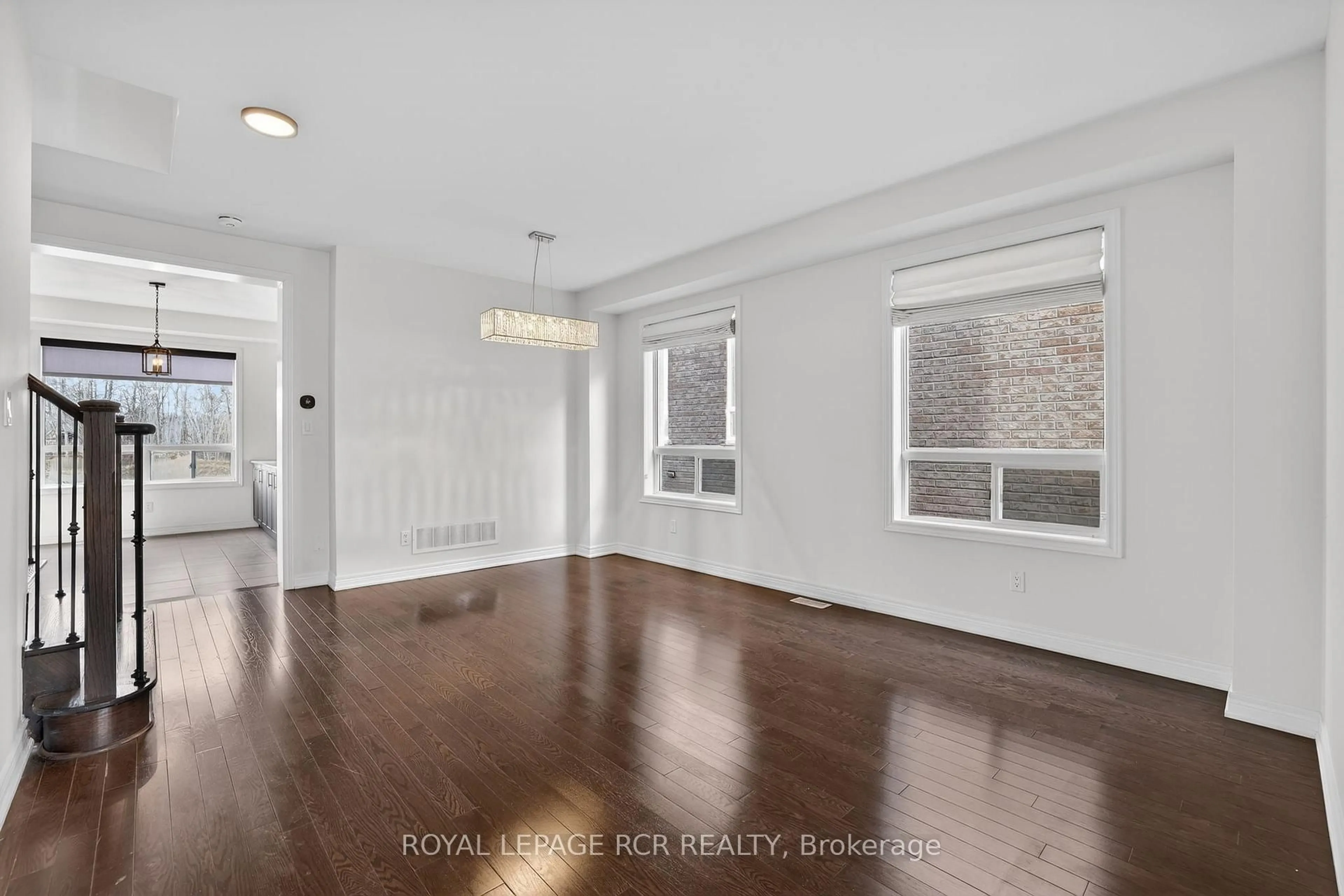 Unknown for 82 Lampkin St, Georgina Ontario L0E 1R0