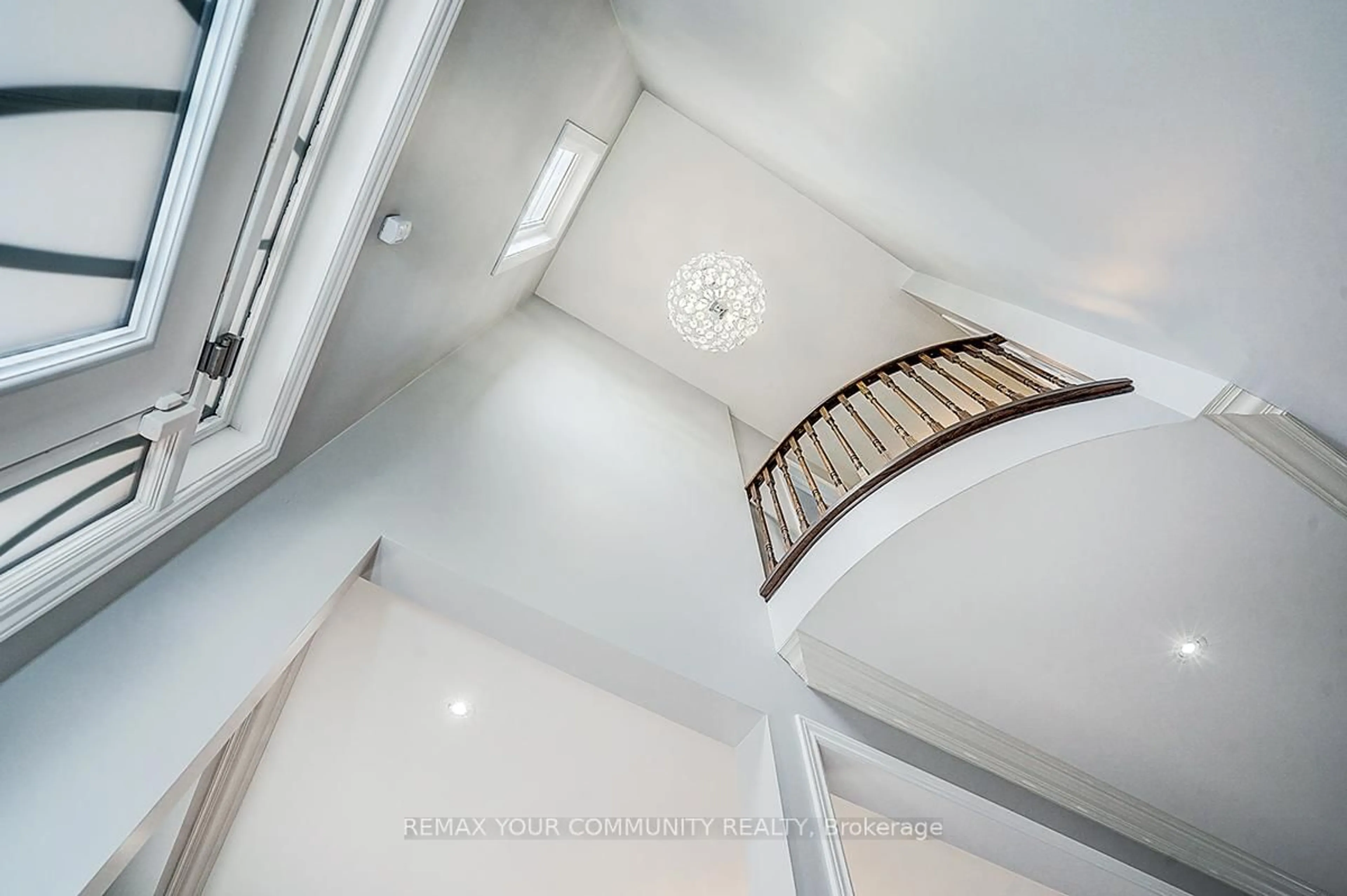 Stairs for 160 Maria Rd, Markham Ontario L6E 0L9