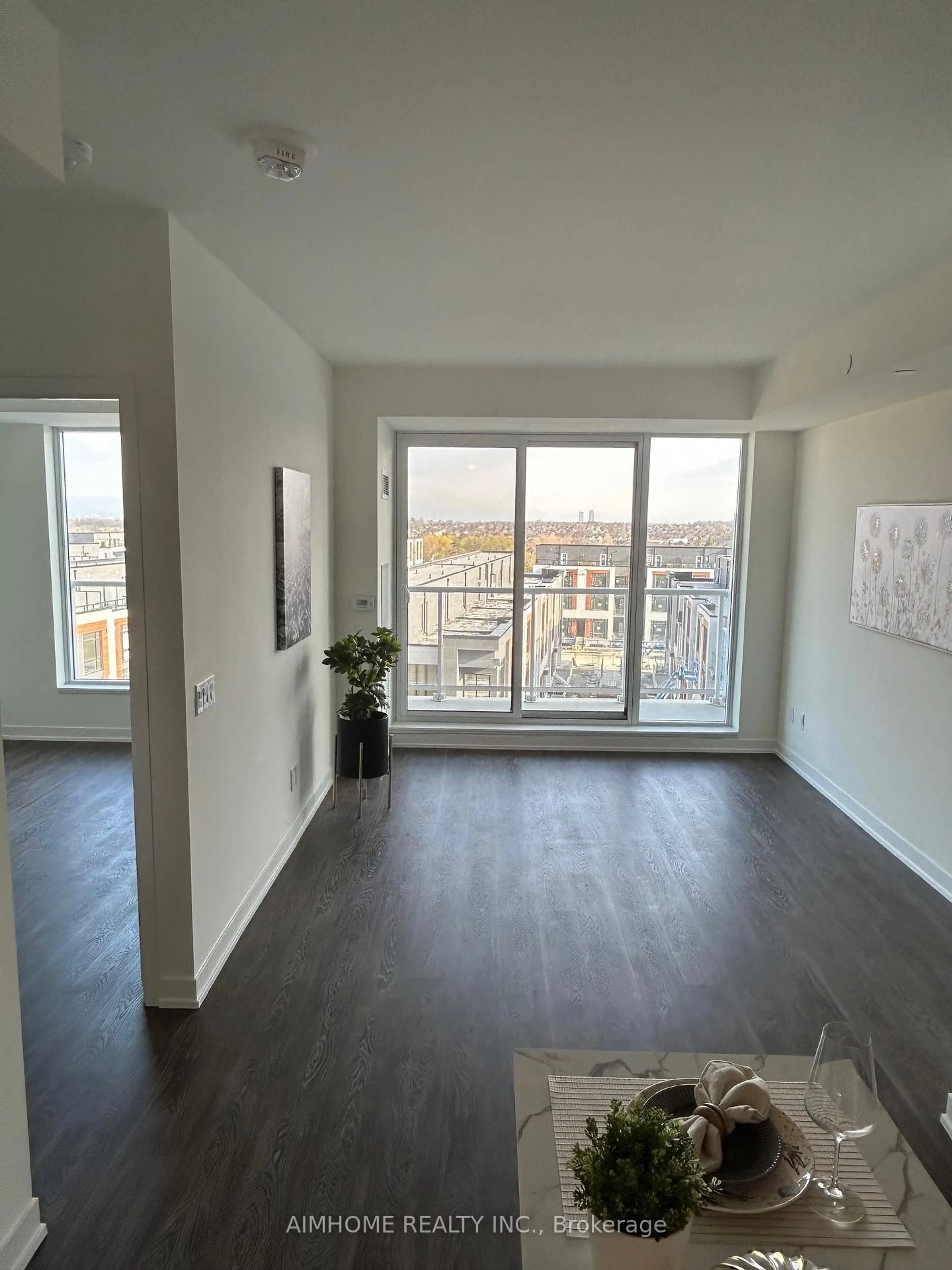 A pic of a room for 2 David Eyer Rd #621, Richmond Hill Ontario L4S 0N6