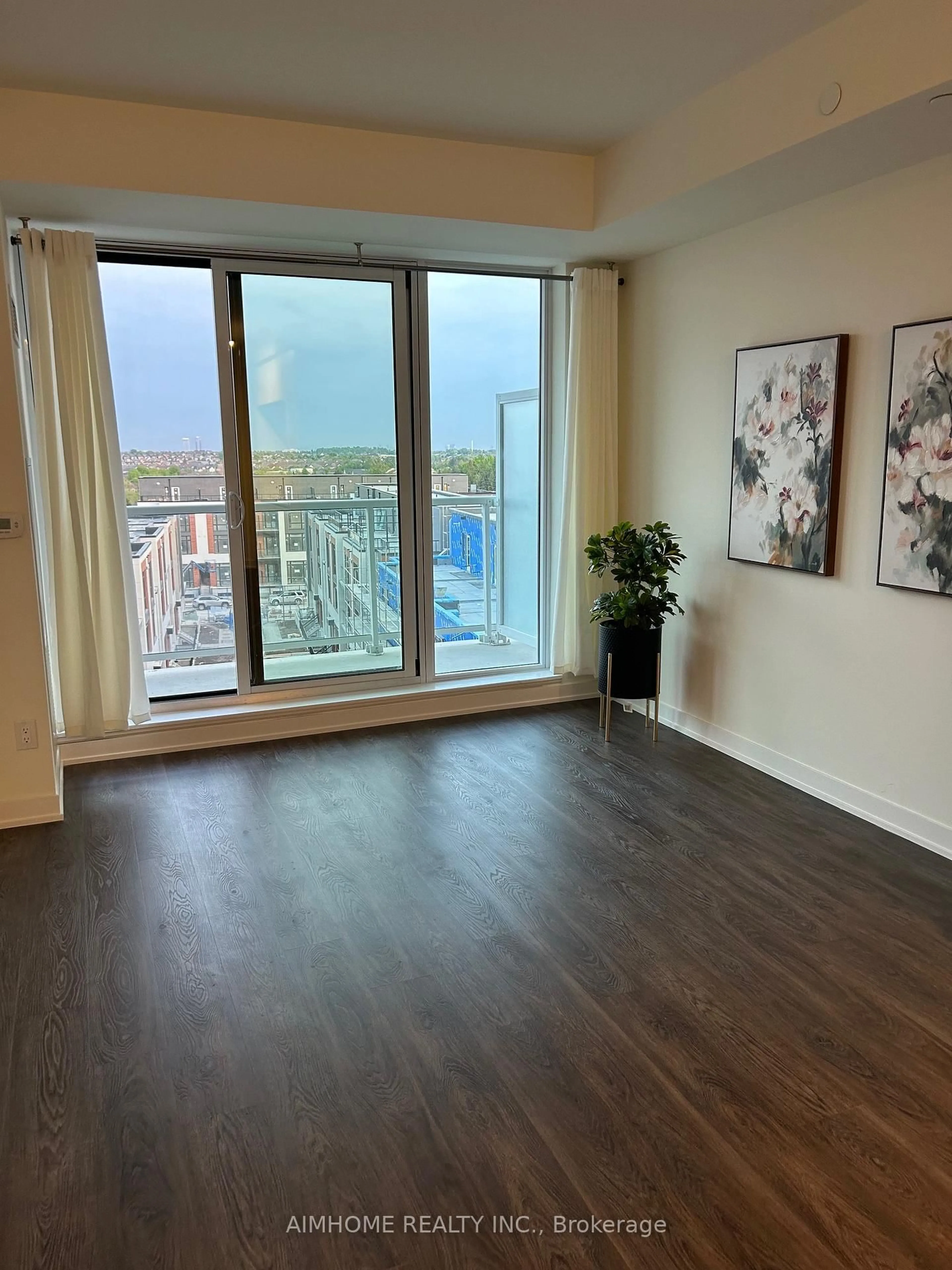 A pic of a room for 2 David Eyer Rd #621, Richmond Hill Ontario L4S 0N6